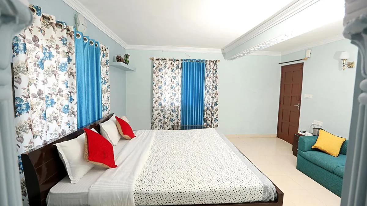 Two-Bedroom Suite in Chirping Orchard, Mukteshwar