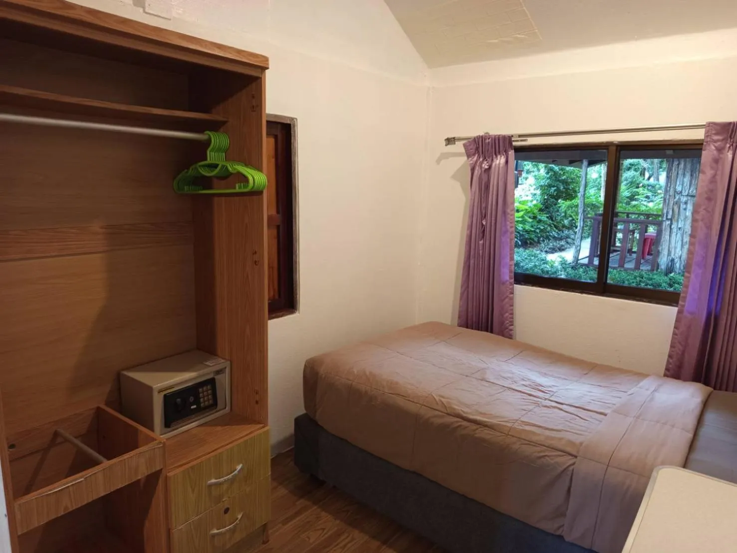 Bed in Faye Orchid Garden Resort