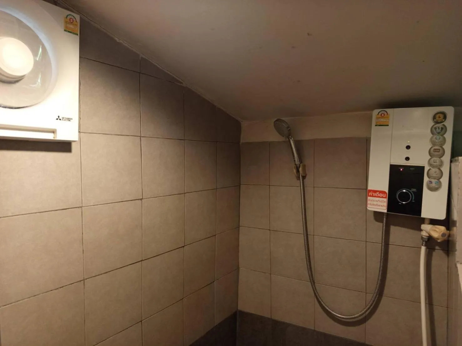 Shower in Faye Orchid Garden Resort