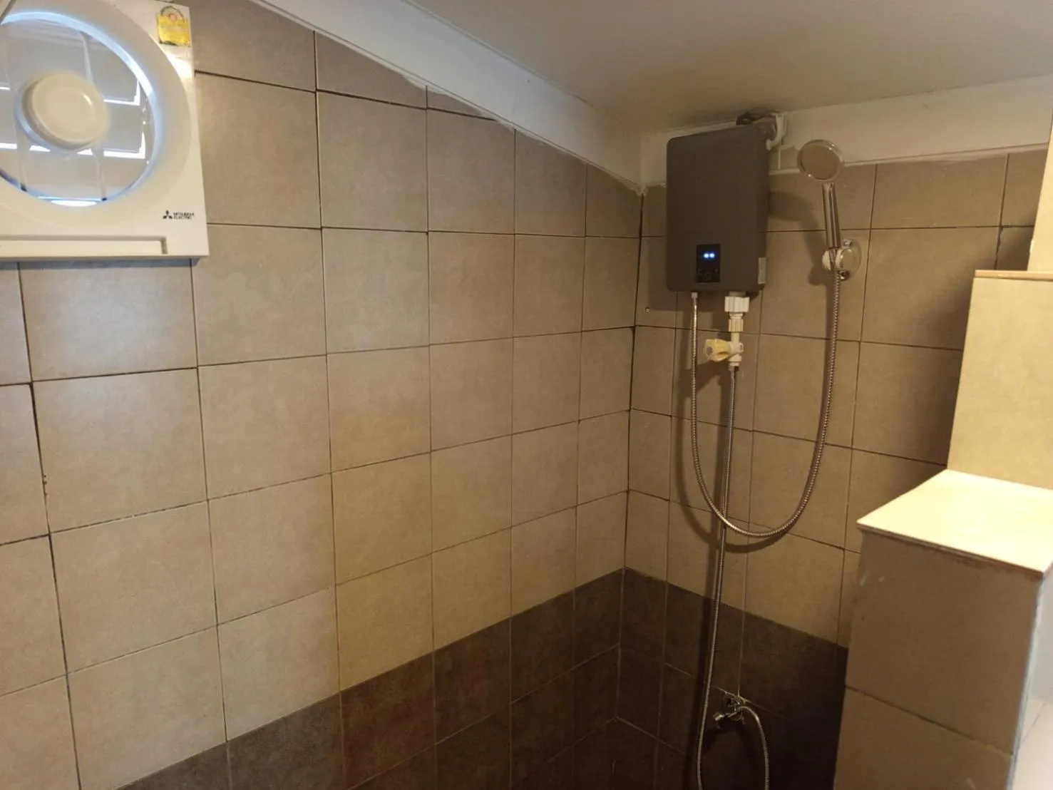 Shower in Faye Orchid Garden Resort