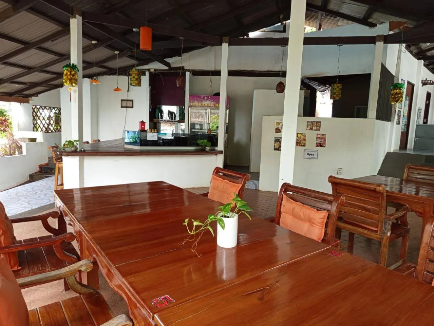 Restaurant/places to eat in Faye Orchid Garden Resort