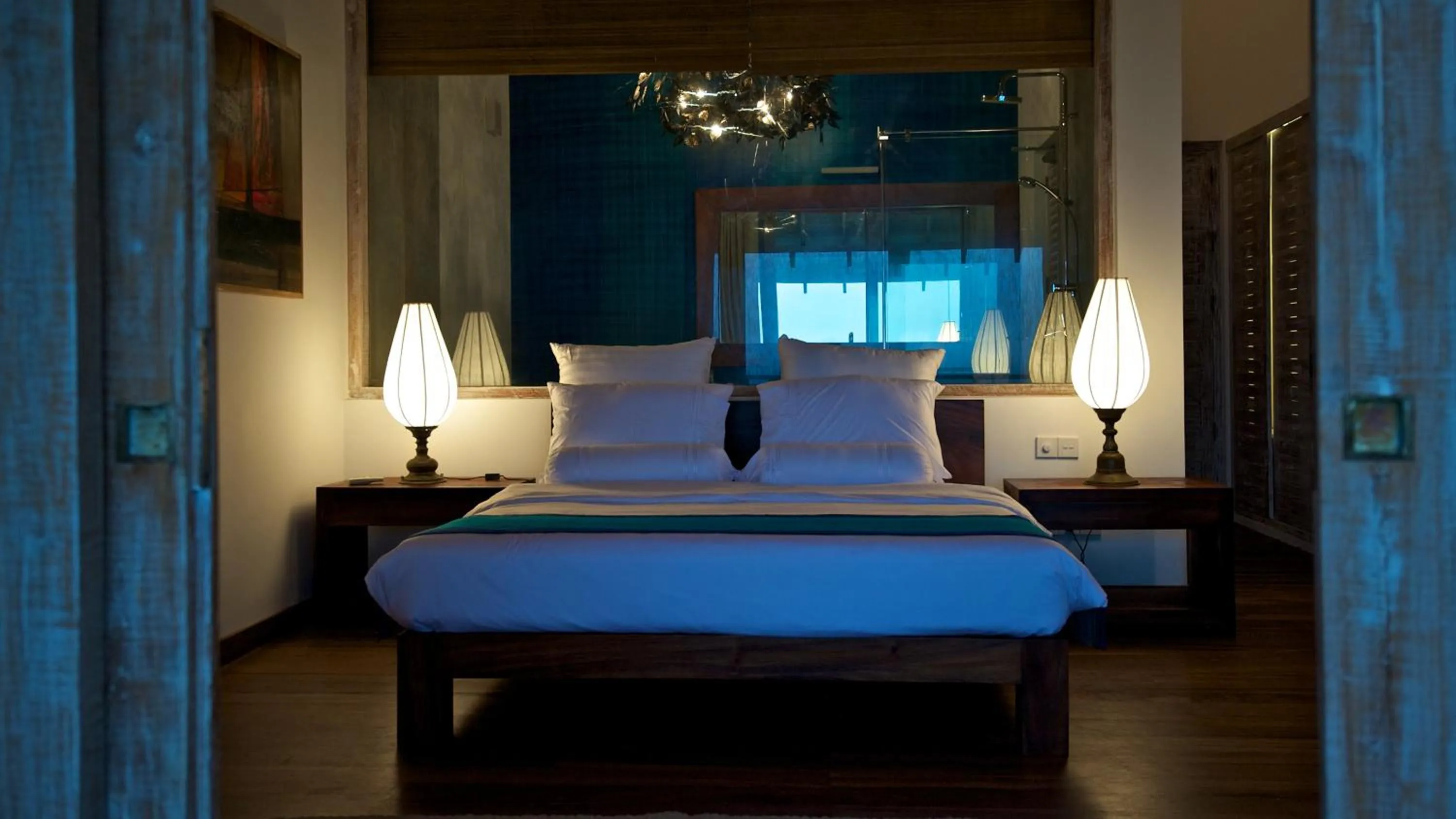 Bedroom, Bed in Roman Beach Hotel