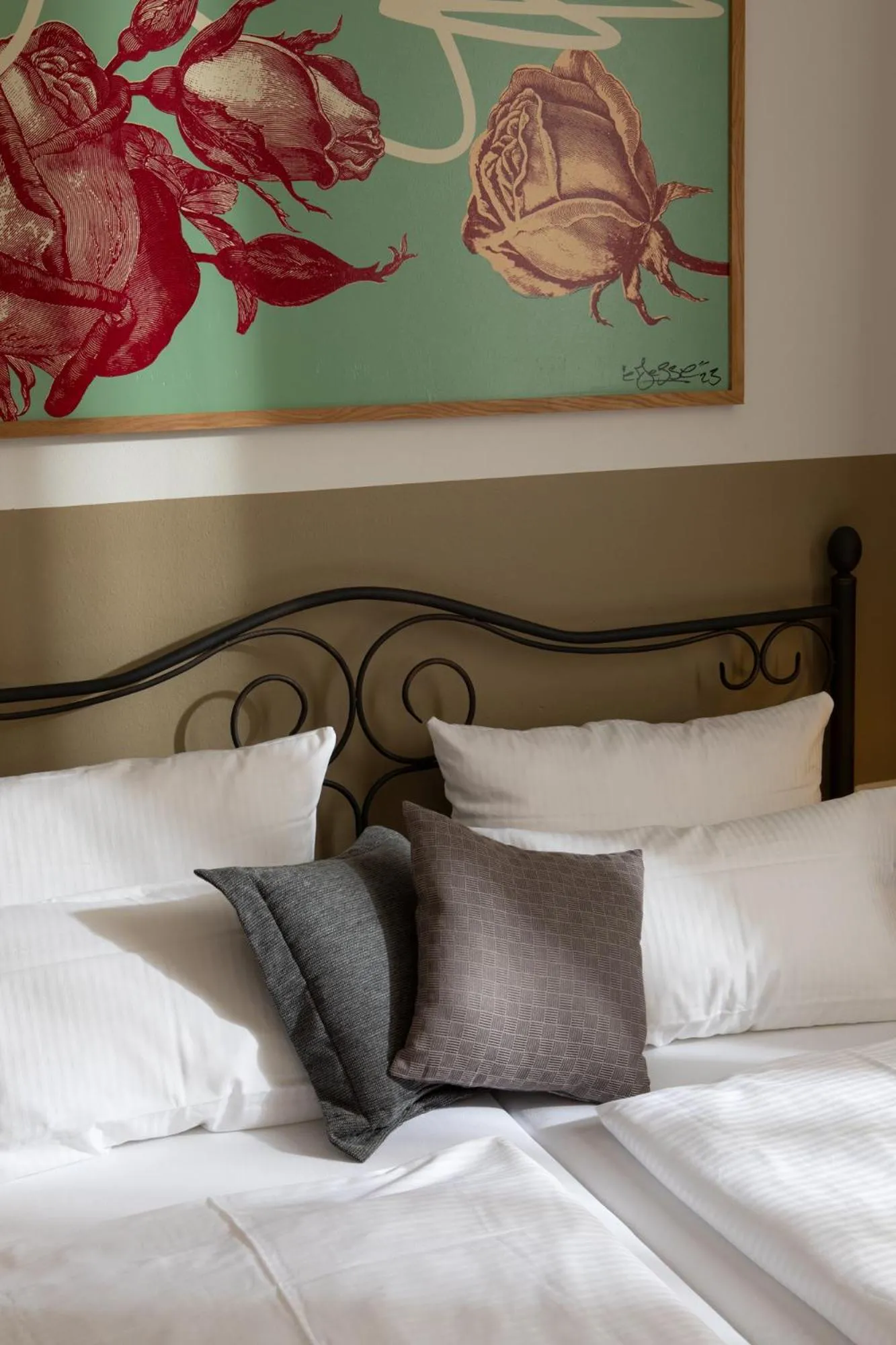 Bed in hideauts hotels Der Rosengarten