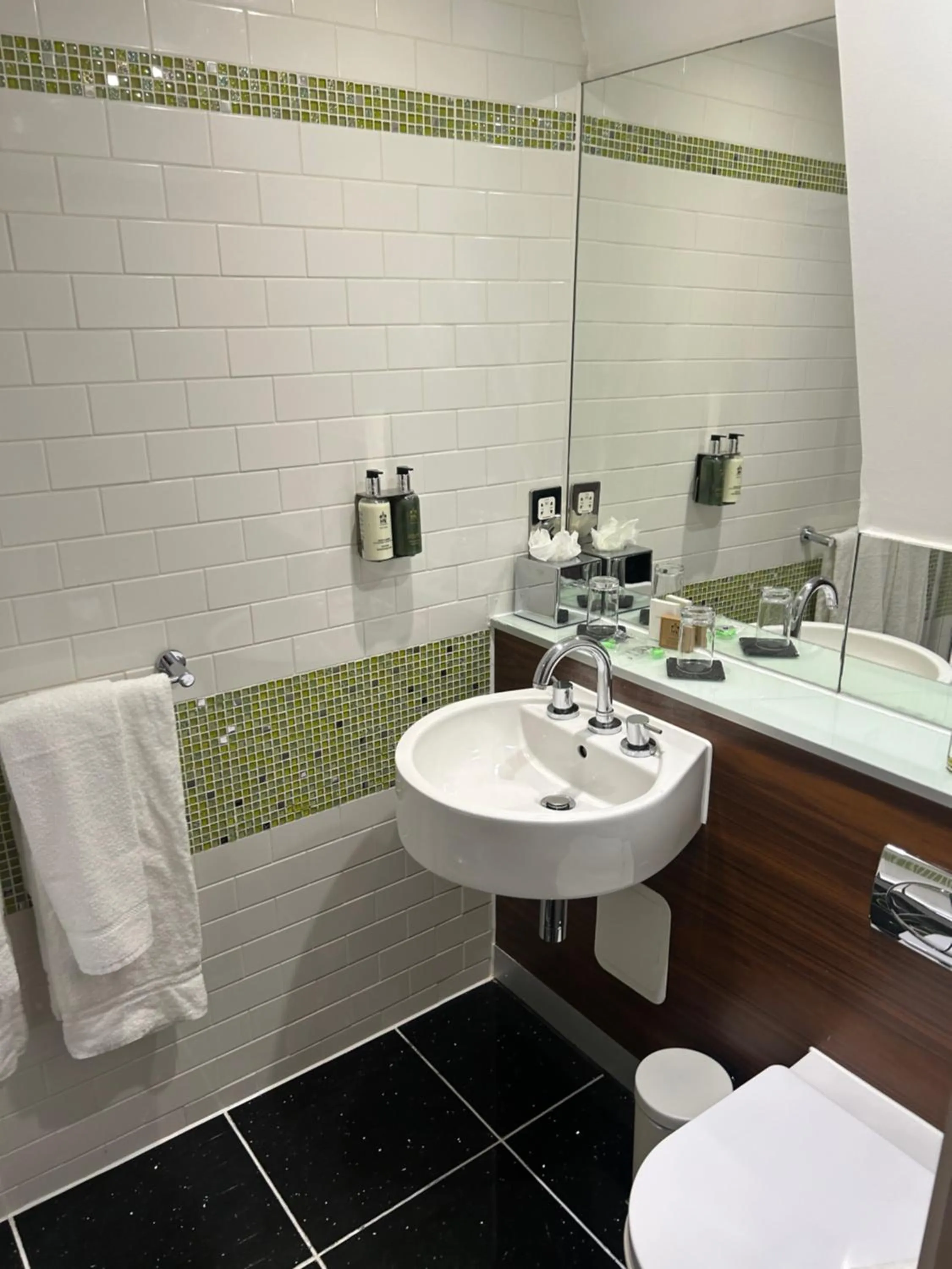 Bathroom in The Wesley Euston