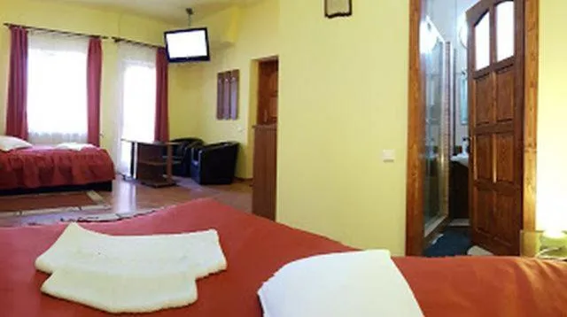 Shower, Bed in Pension Bittner