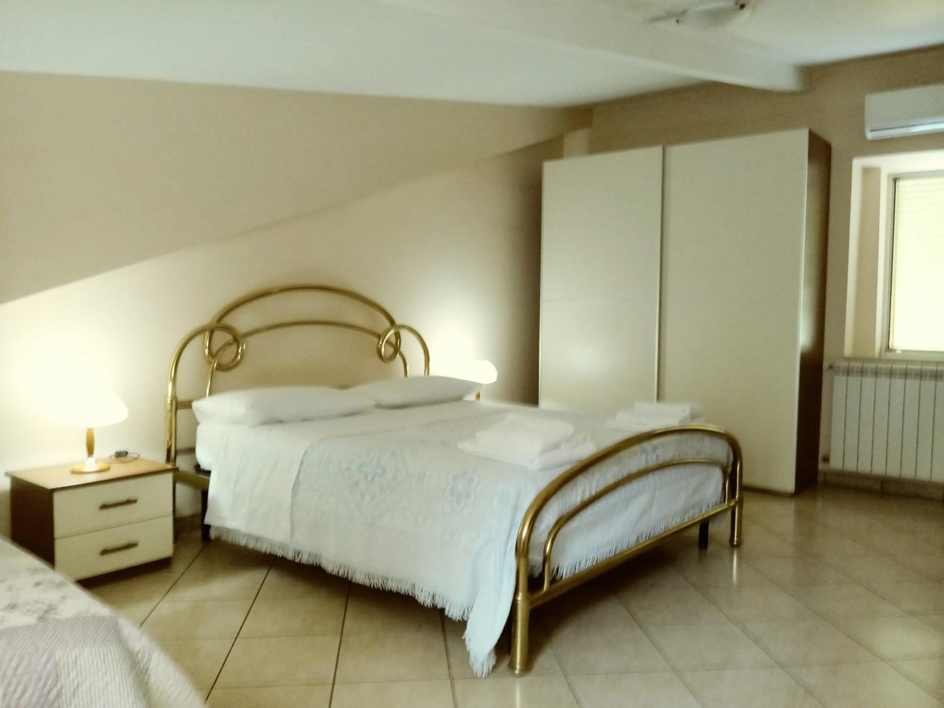 Bedroom, Bed in B&B Mansarda