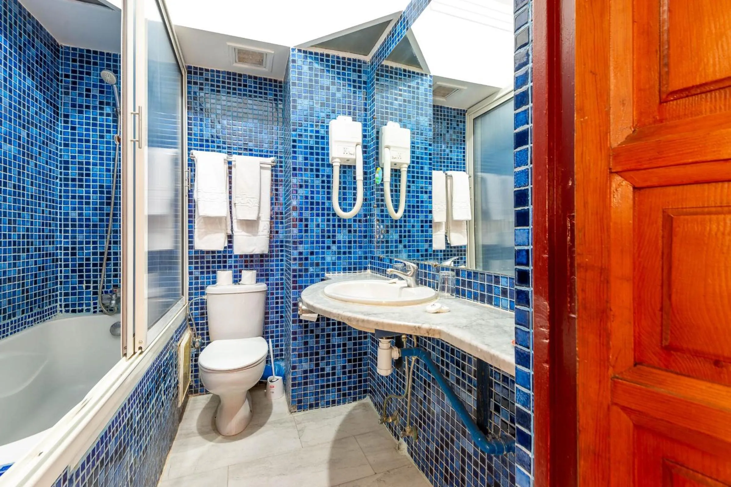 Shower in Hotel Oudaya & Spa