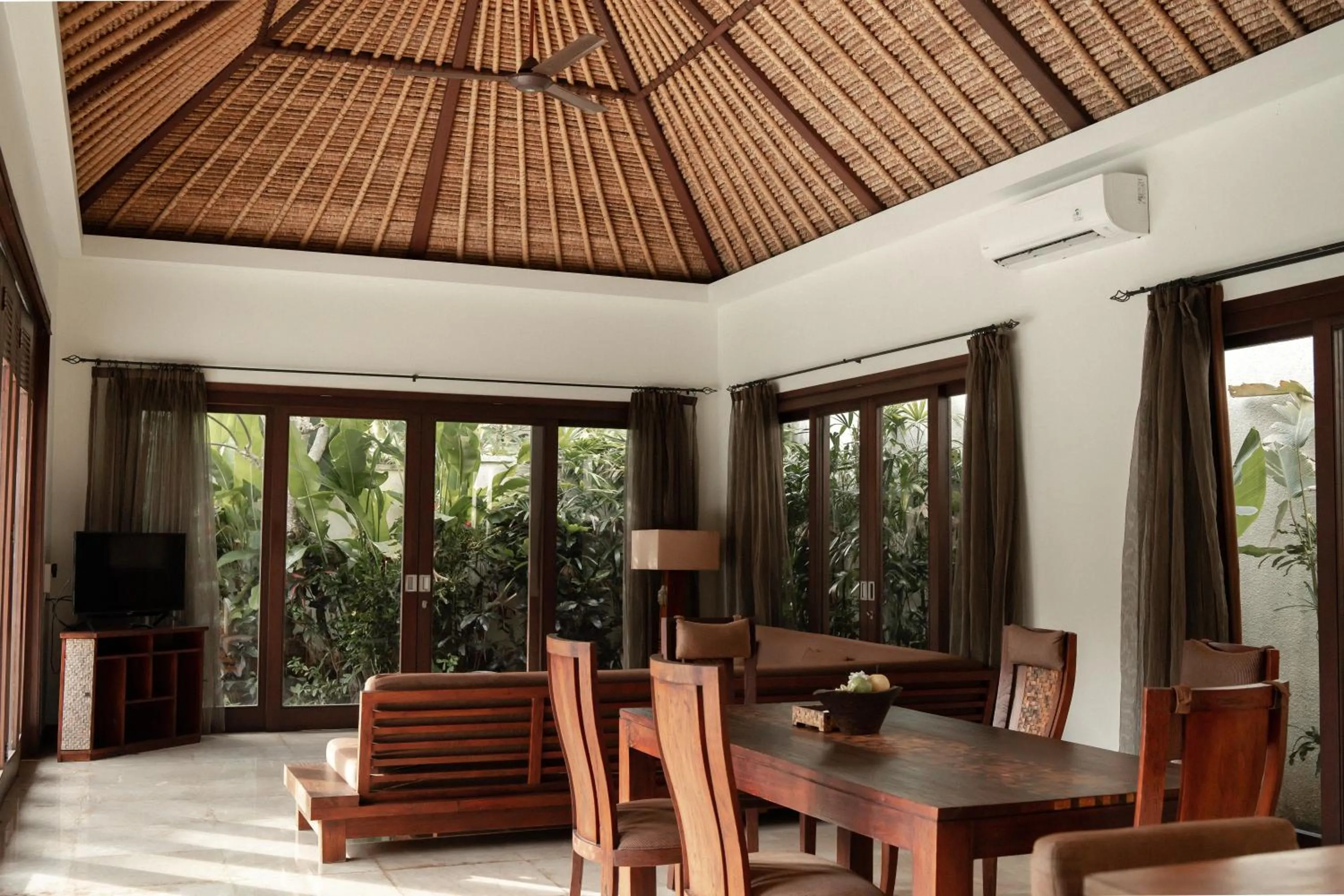 Living room in Mahagiri Villas & Spa Dreamland