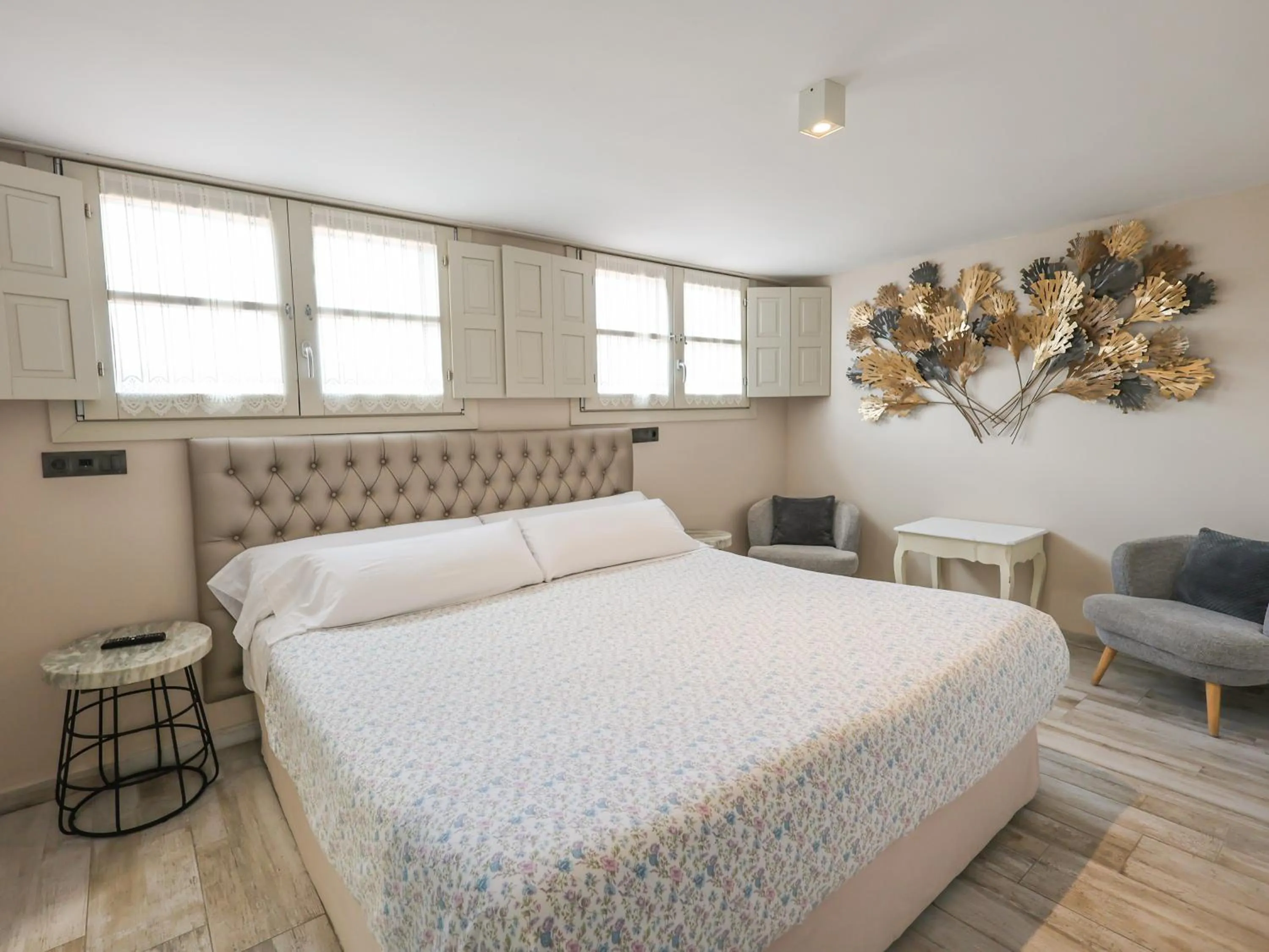 Bedroom, Bed in Akla Suites con Jacuzzi Santillana