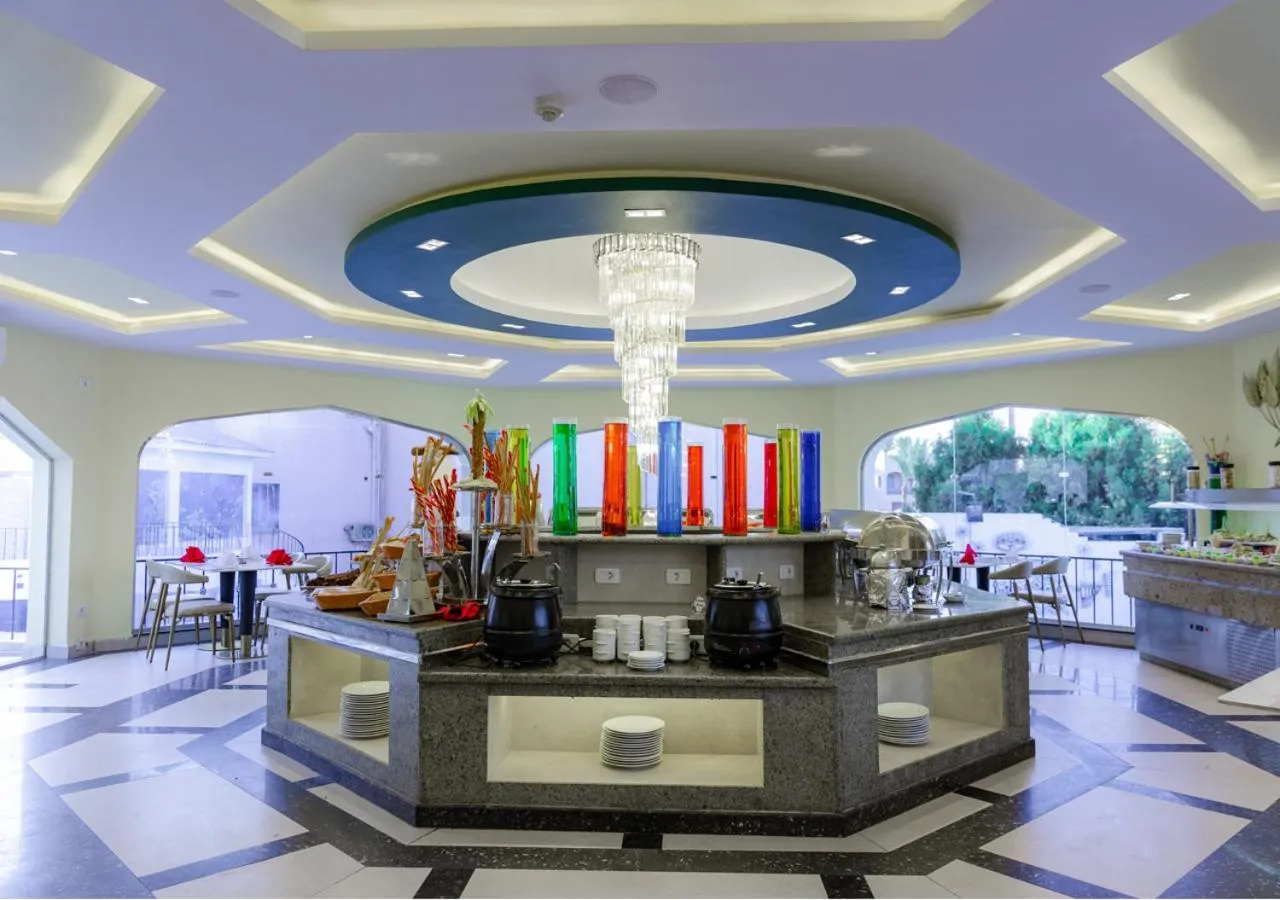 Restaurant/places to eat in MinaMark Beach Resort for Families and Couples Only