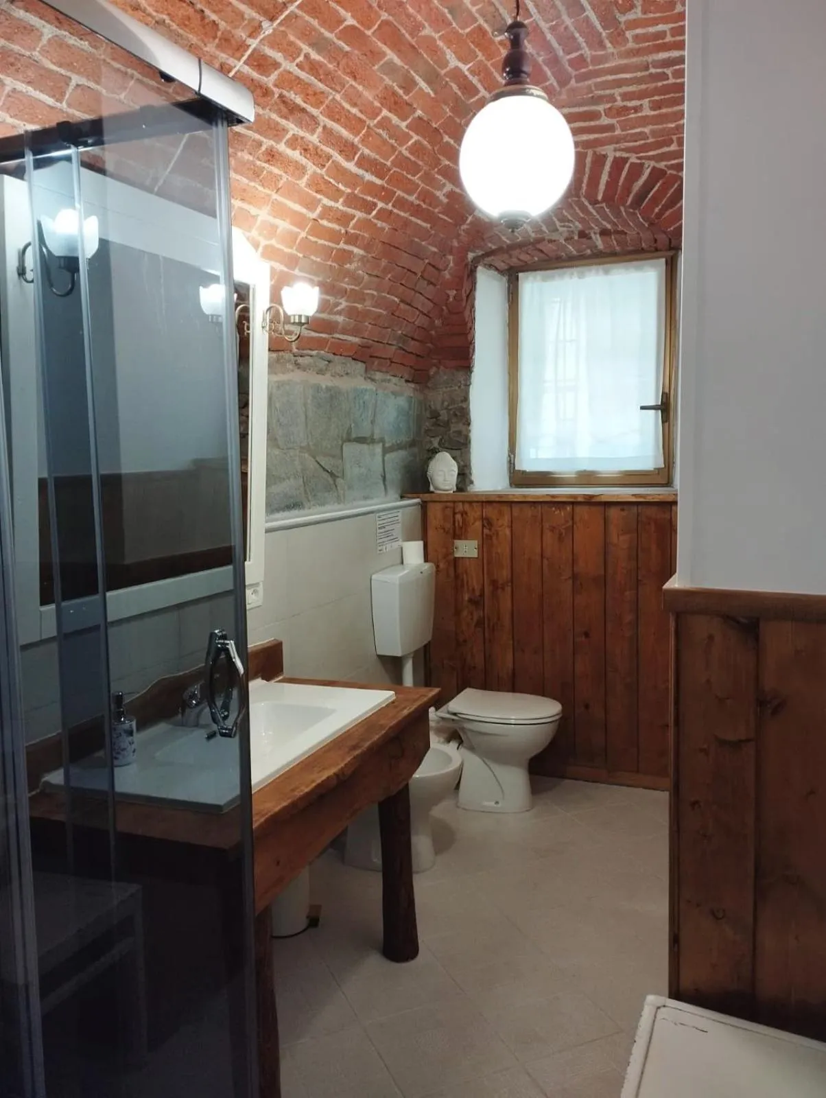 Bathroom in La Ghita