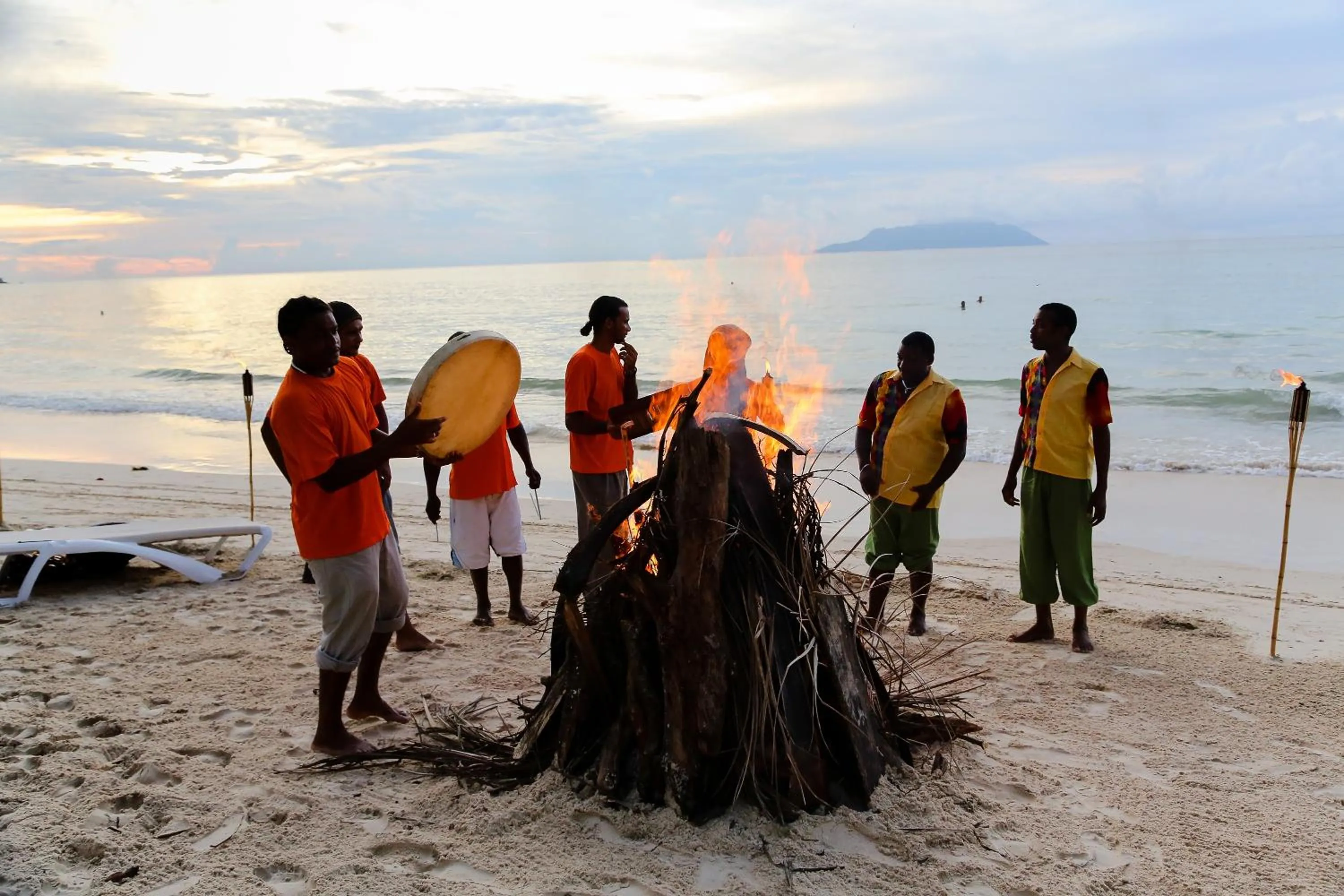 People in Coral Strand Smart Choice