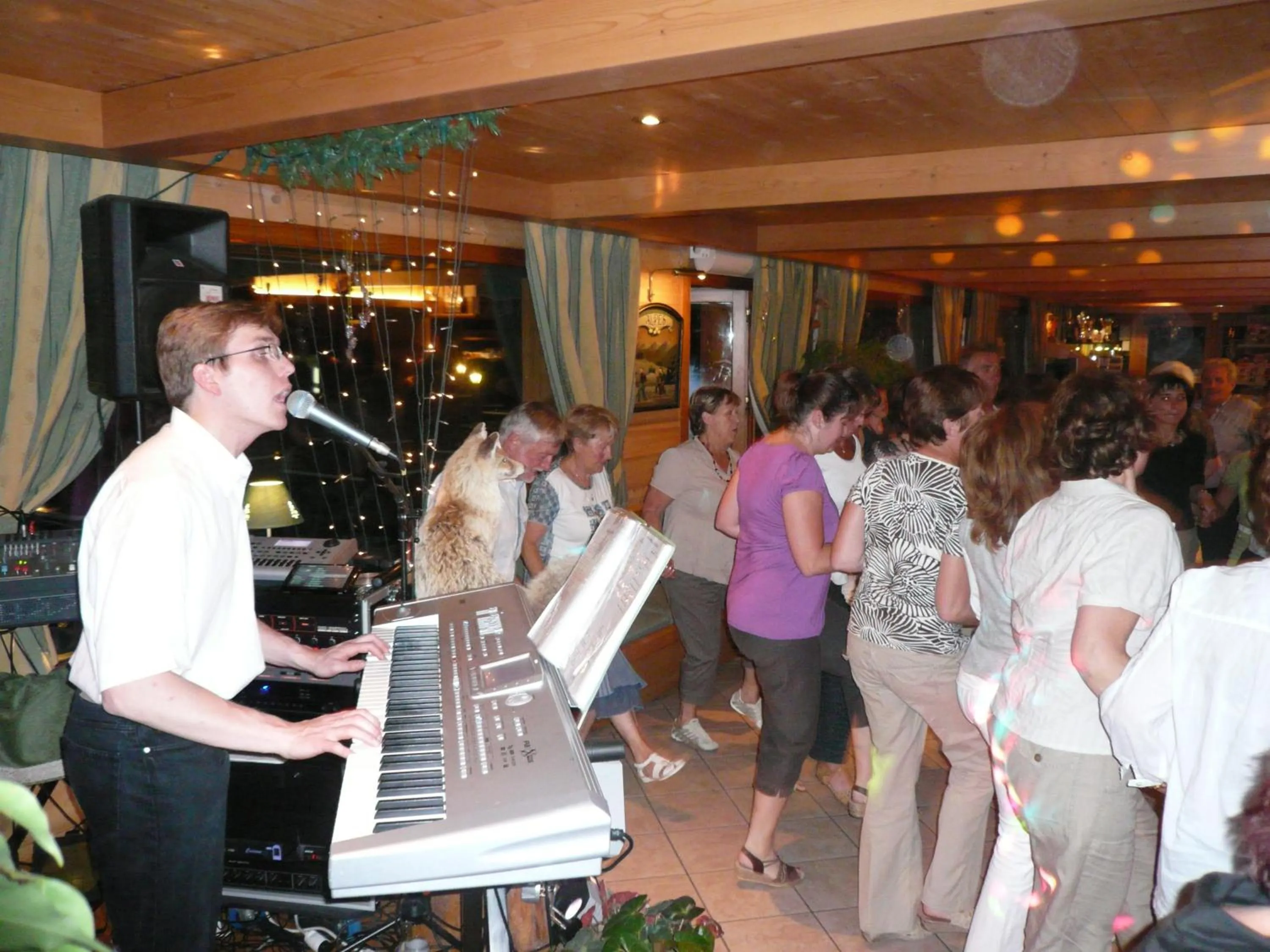 Evening entertainment in Hôtel Restaurant "Les Sapins" Wellness & Gourmet
