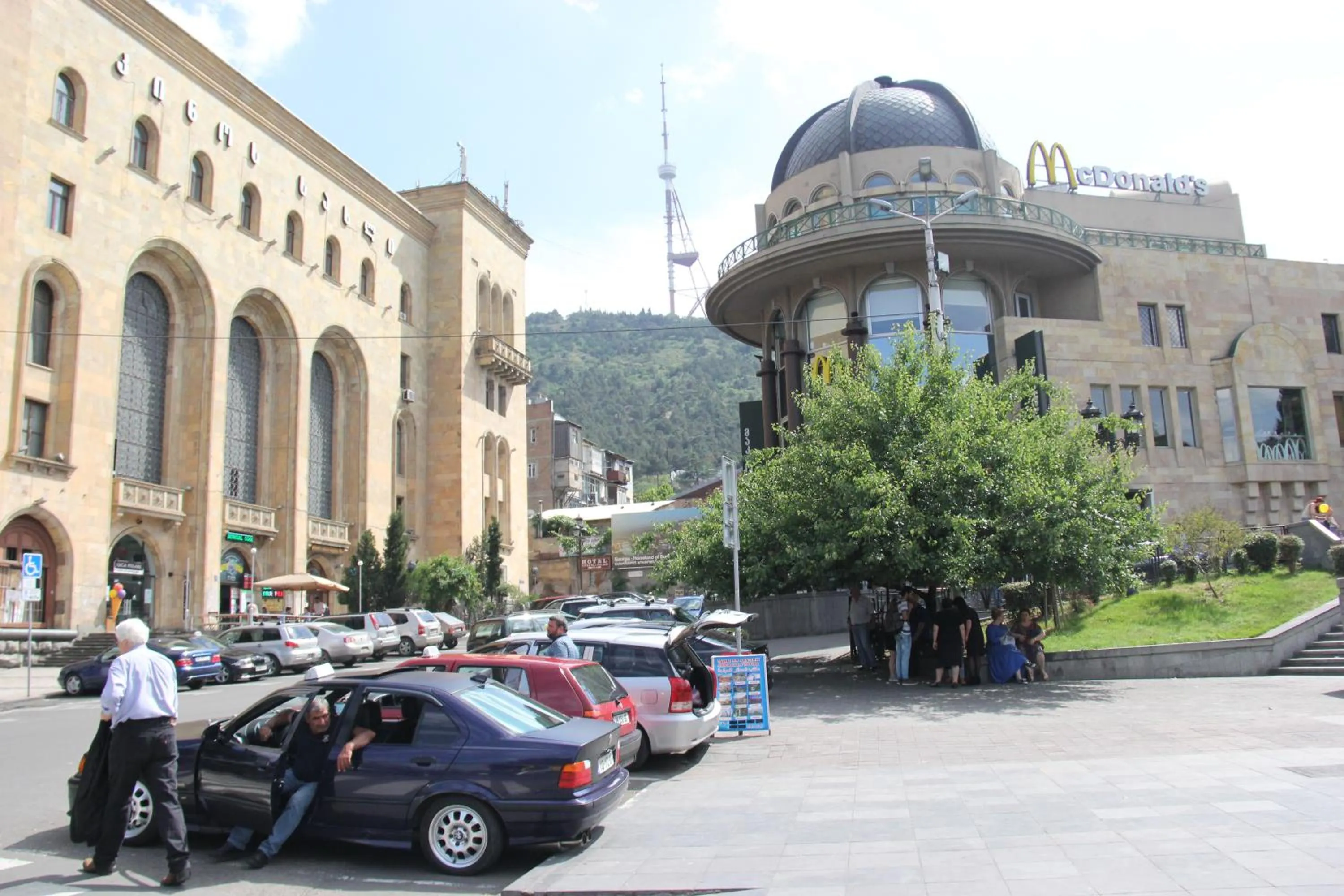 Property building in Home25