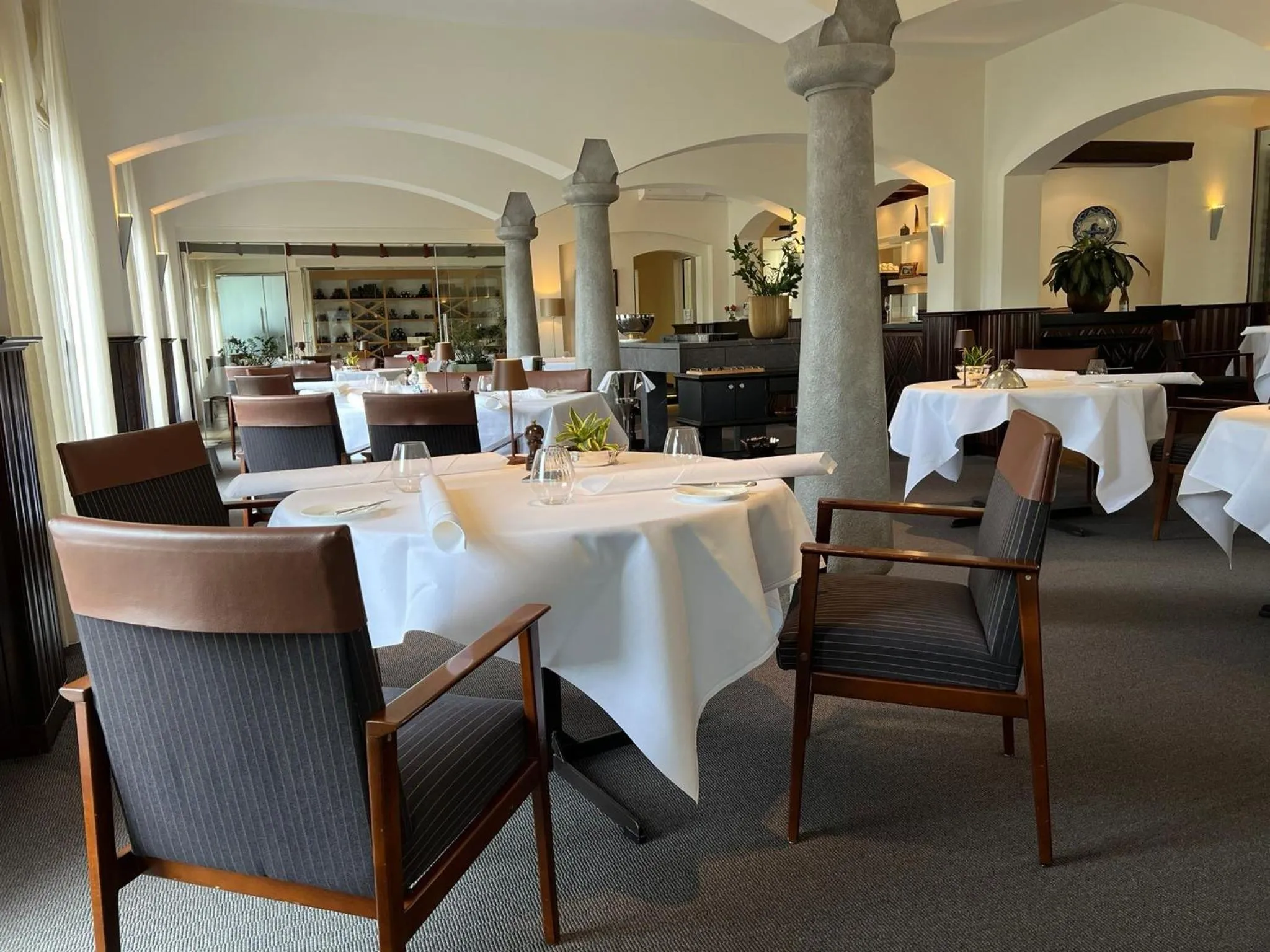 Restaurant/places to eat in Valuas