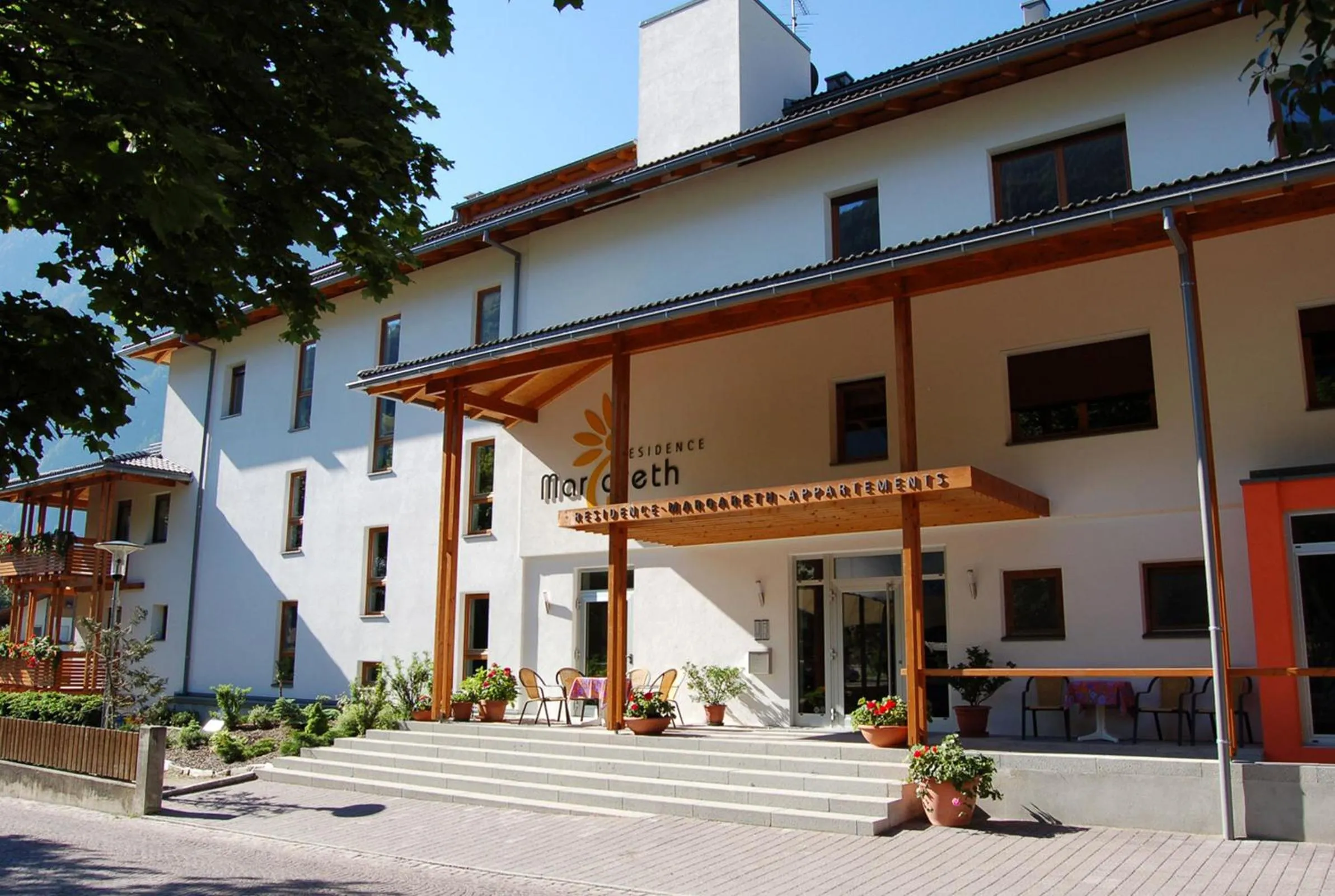 Property building in Residence Margareth