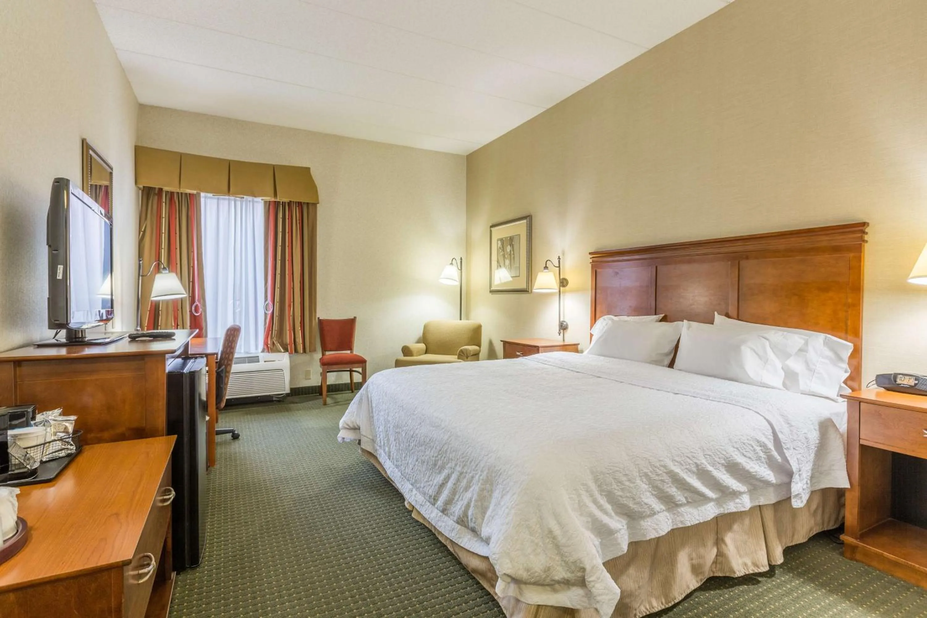 Bed in Hampton Inn Sidney