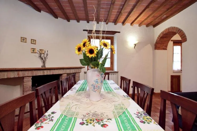 Dining area in Borgo Nuovo San Martino