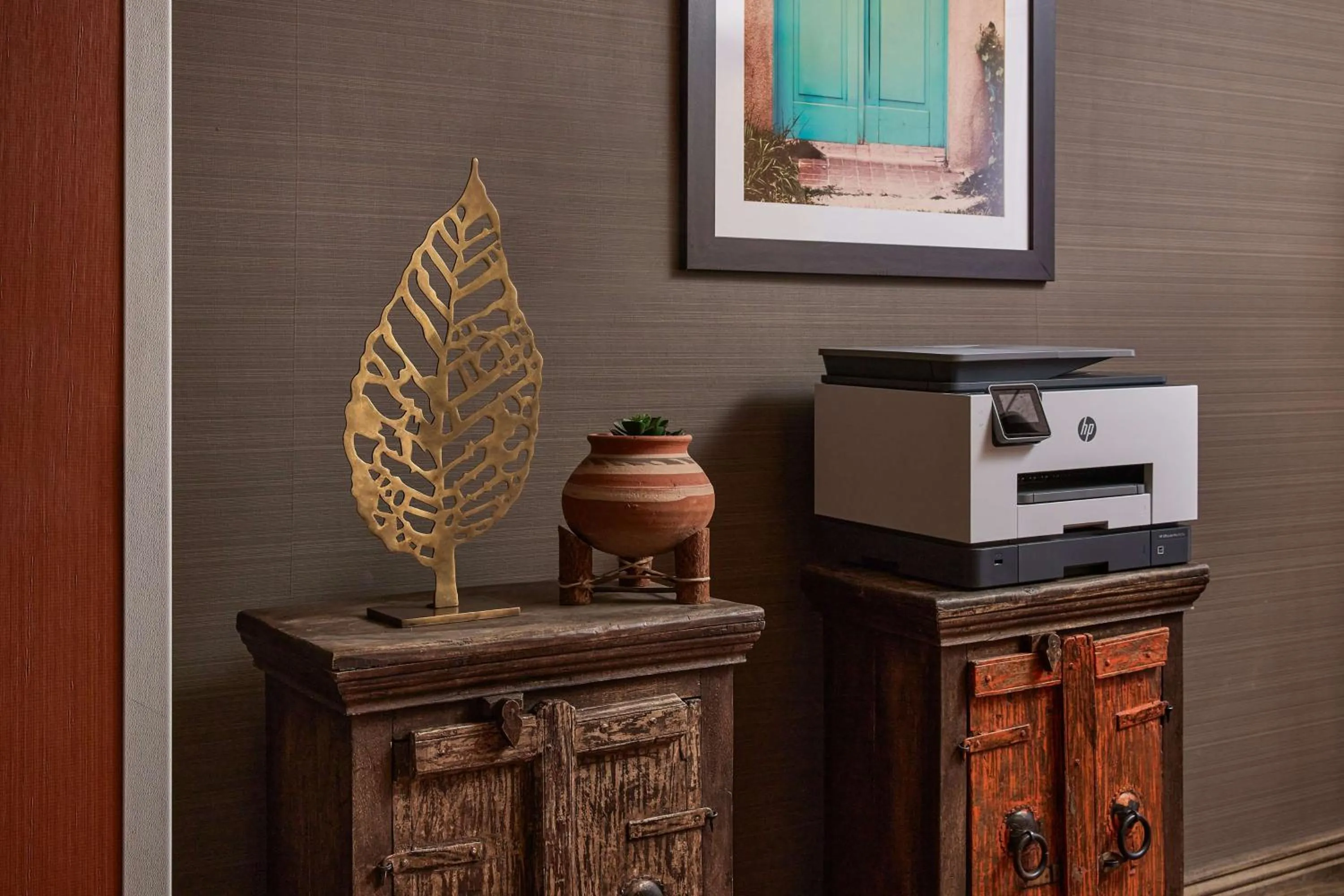 On-site shops in Hampton Inn Taos