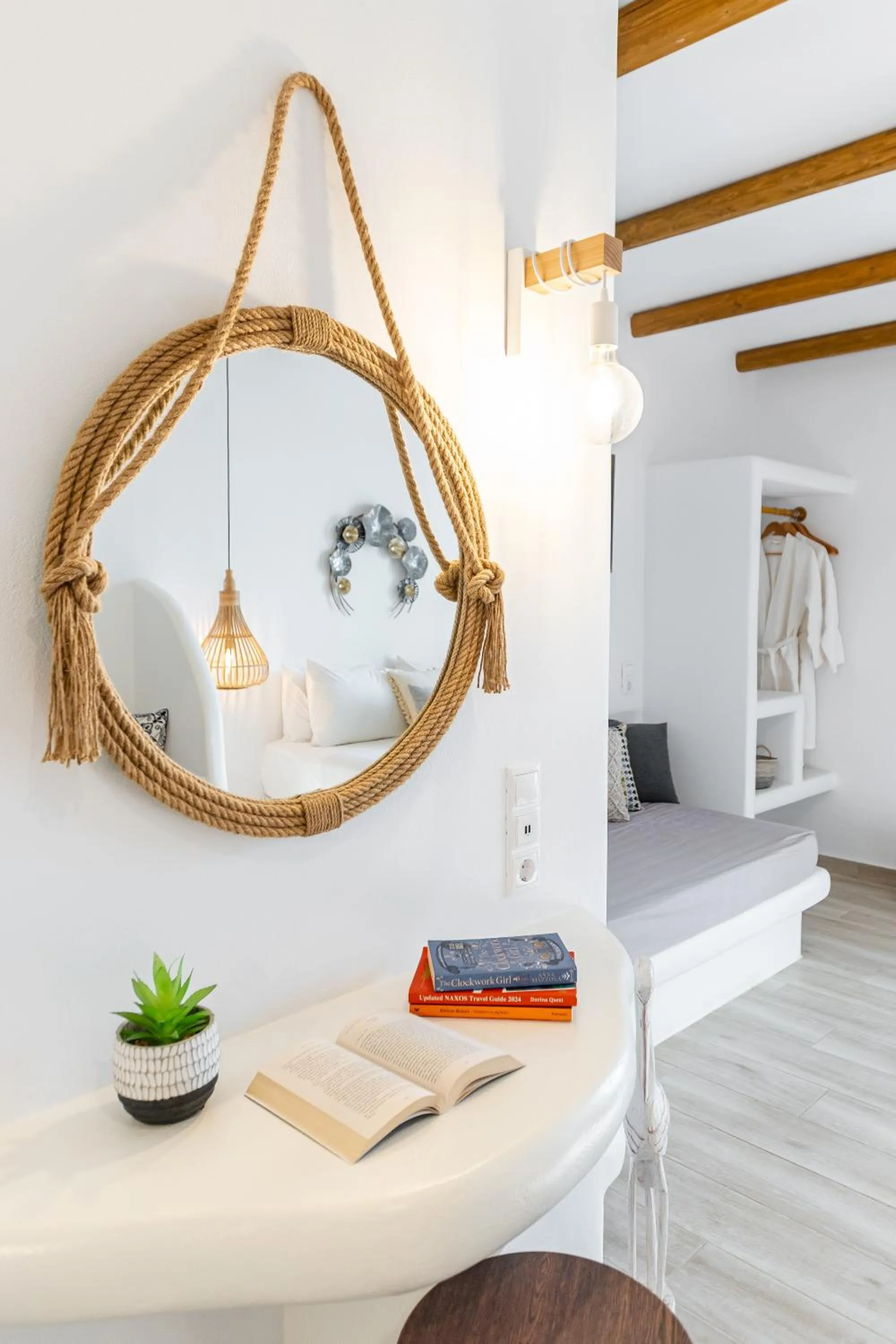 Toilet, Bed in Marine Dream