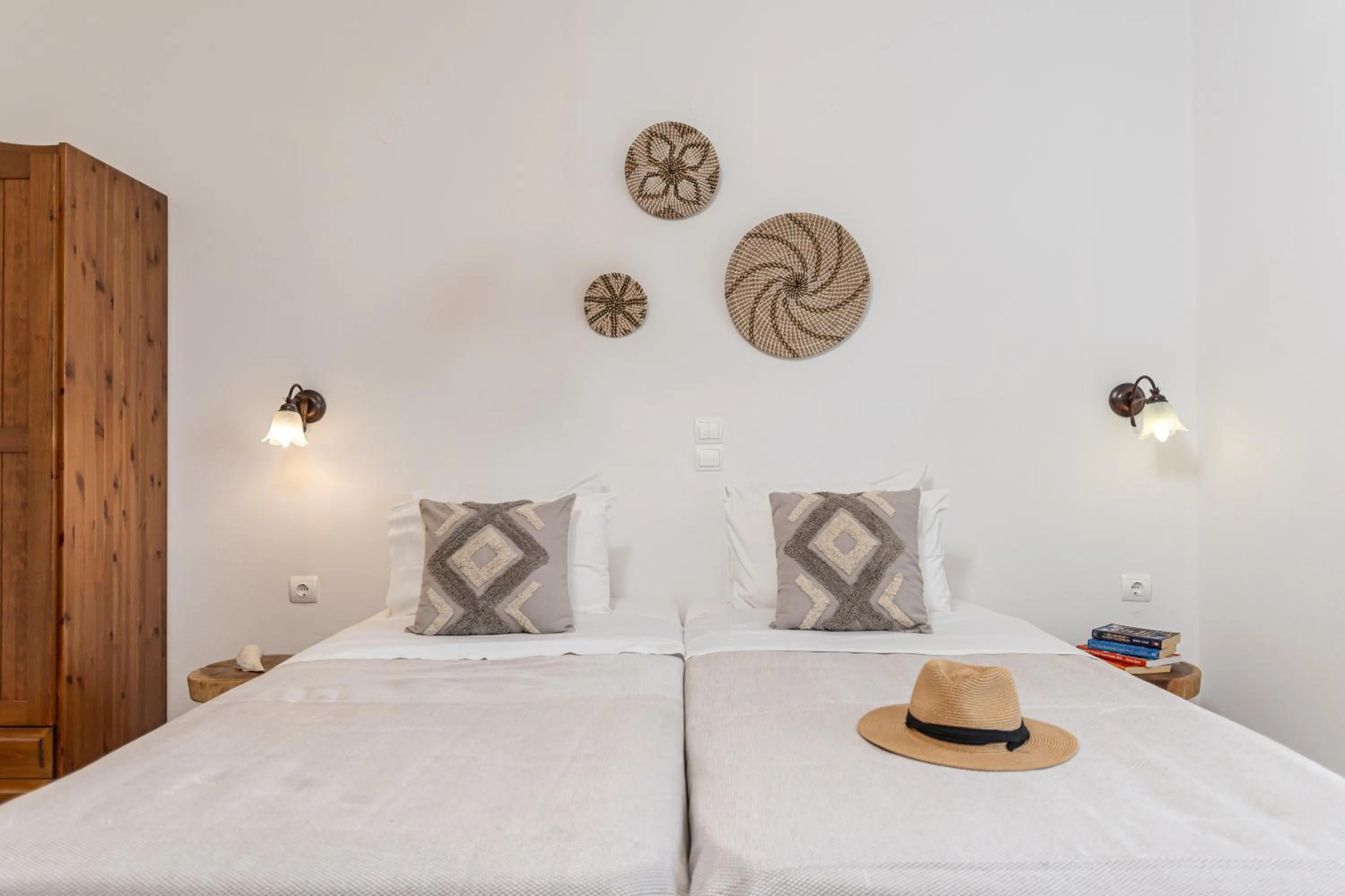 Staff, Bed in Marine Dream