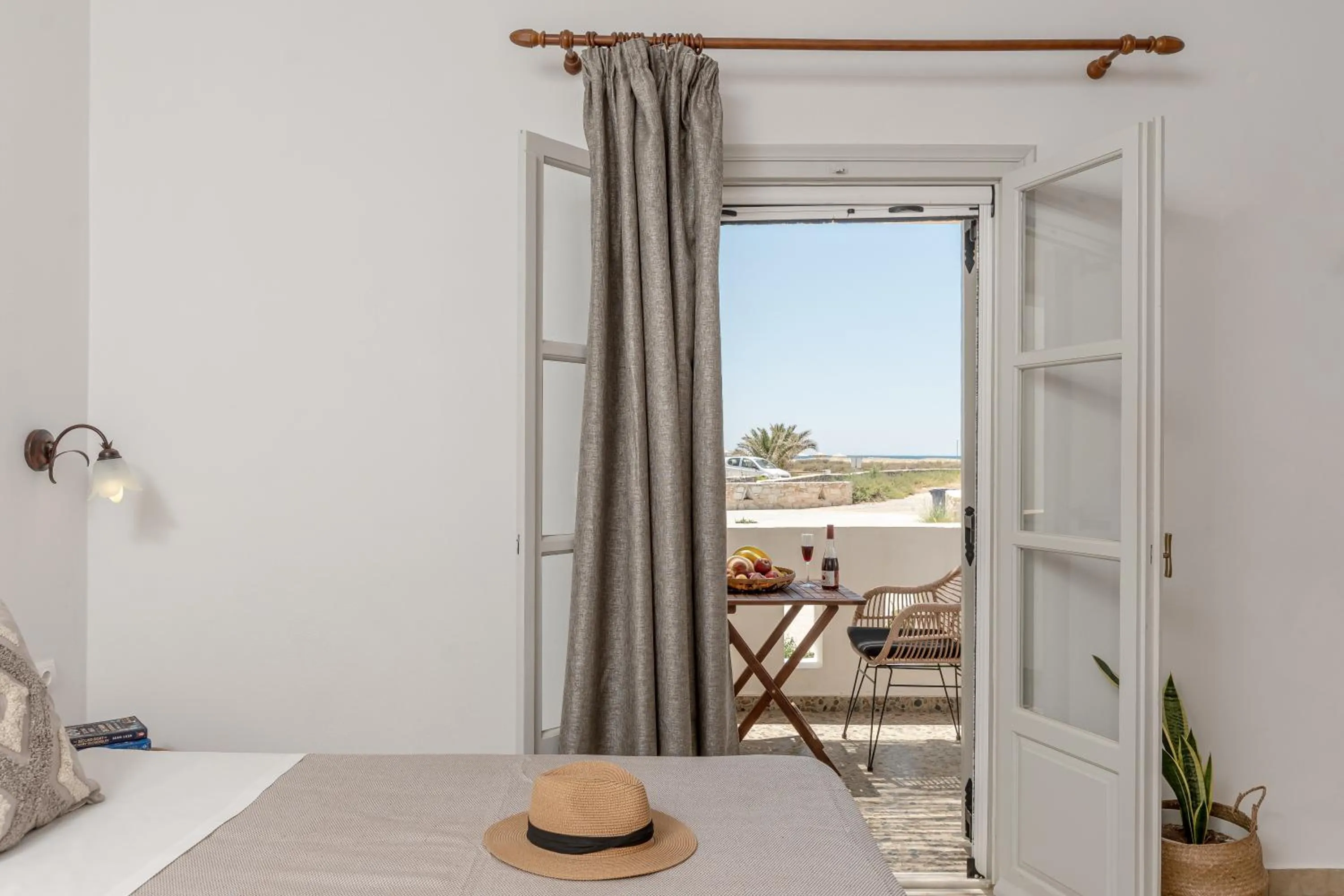 Nearby landmark, Bed in Marine Dream