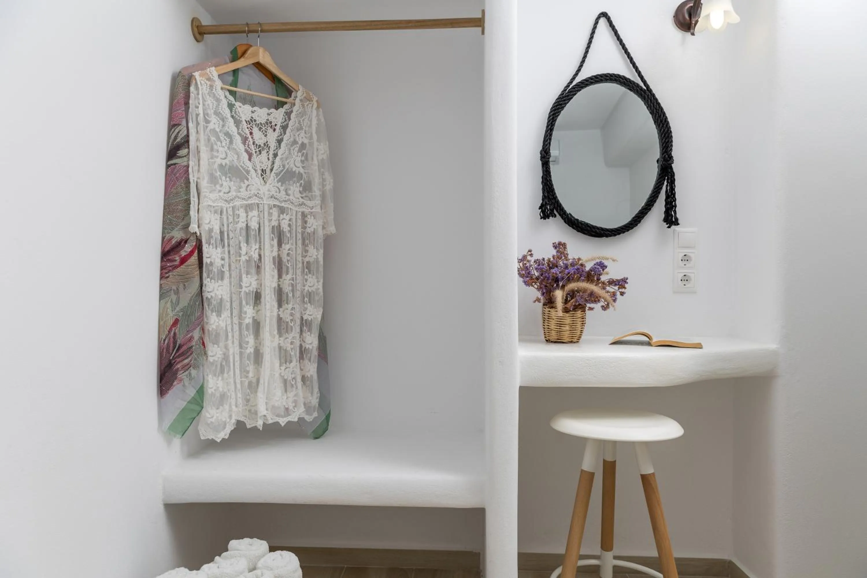 wardrobe in Marine Dream