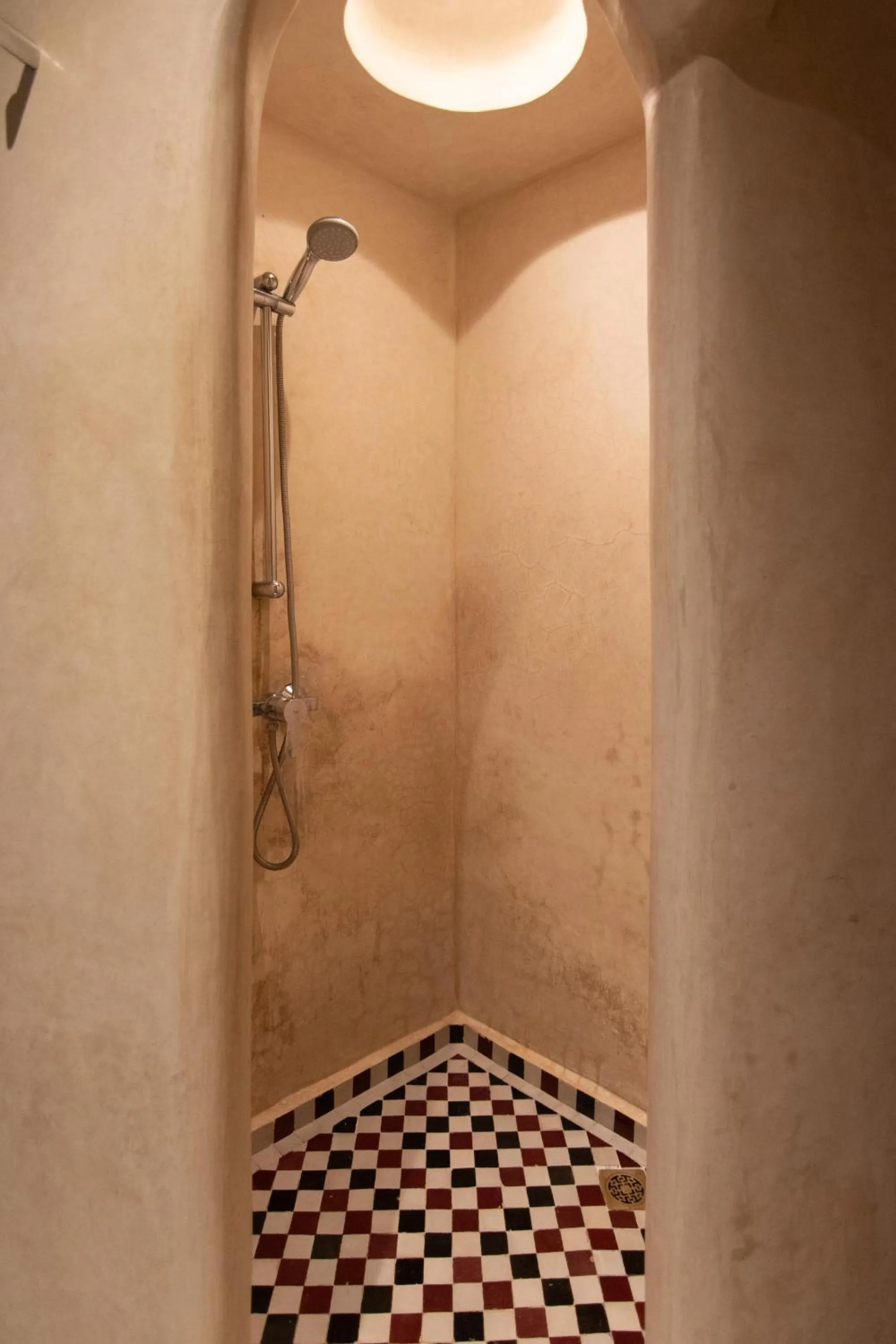 Shower in The Central House Marrakech Medina