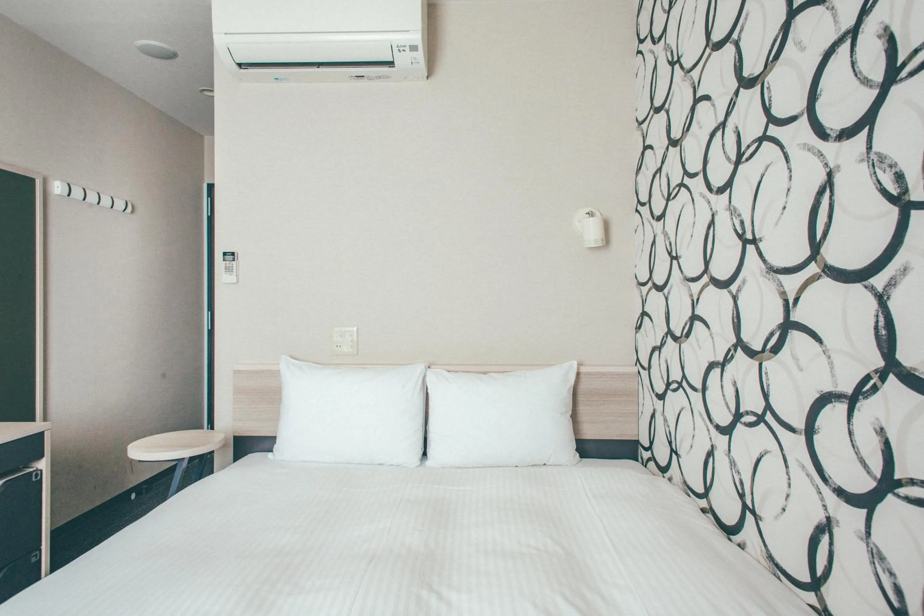 Bed in Kuretake Inn Nankai Sakai-Ekimae