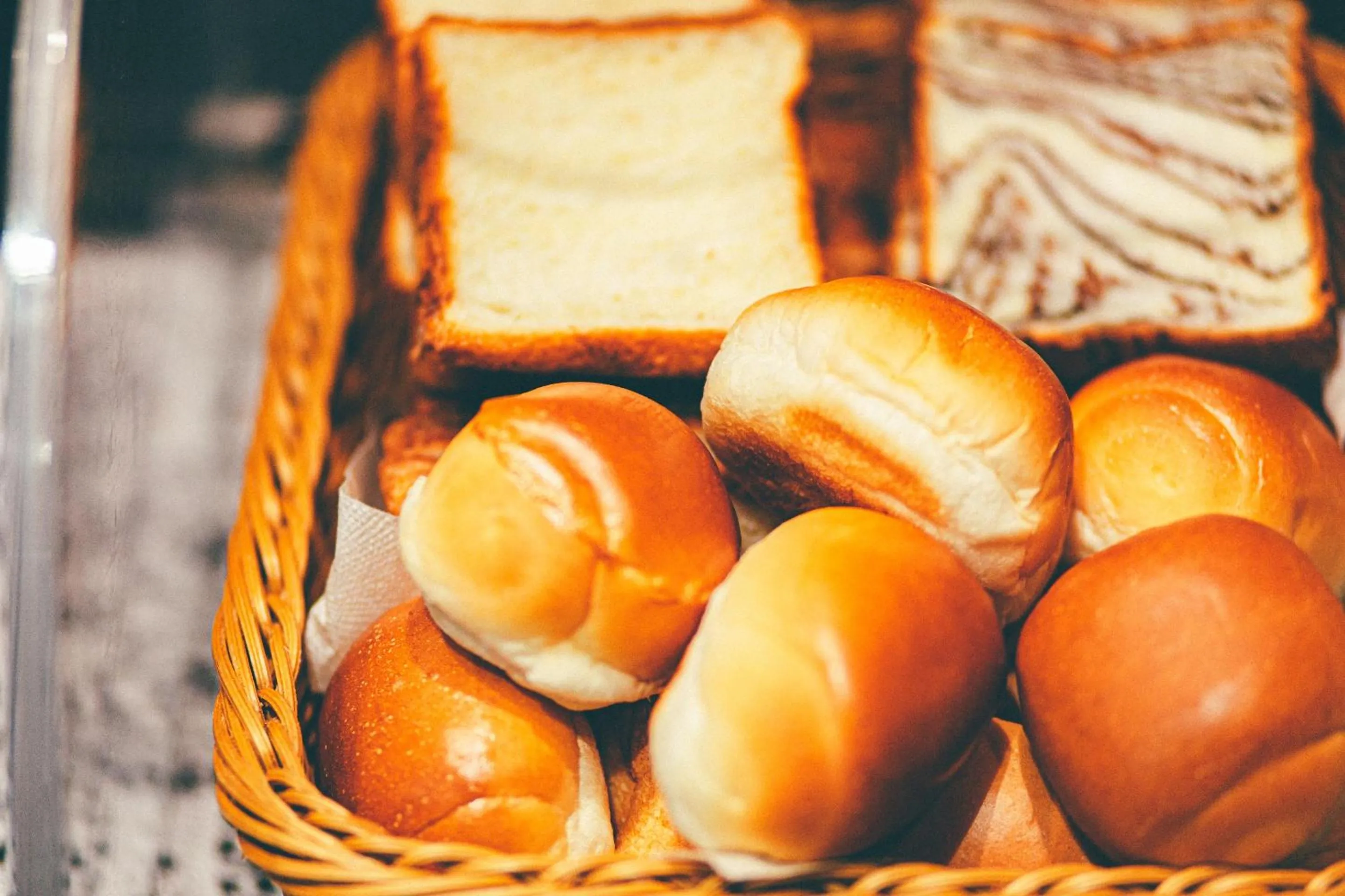 Restaurant/places to eat in Kuretake Inn Osaka Midousuji Hommachi