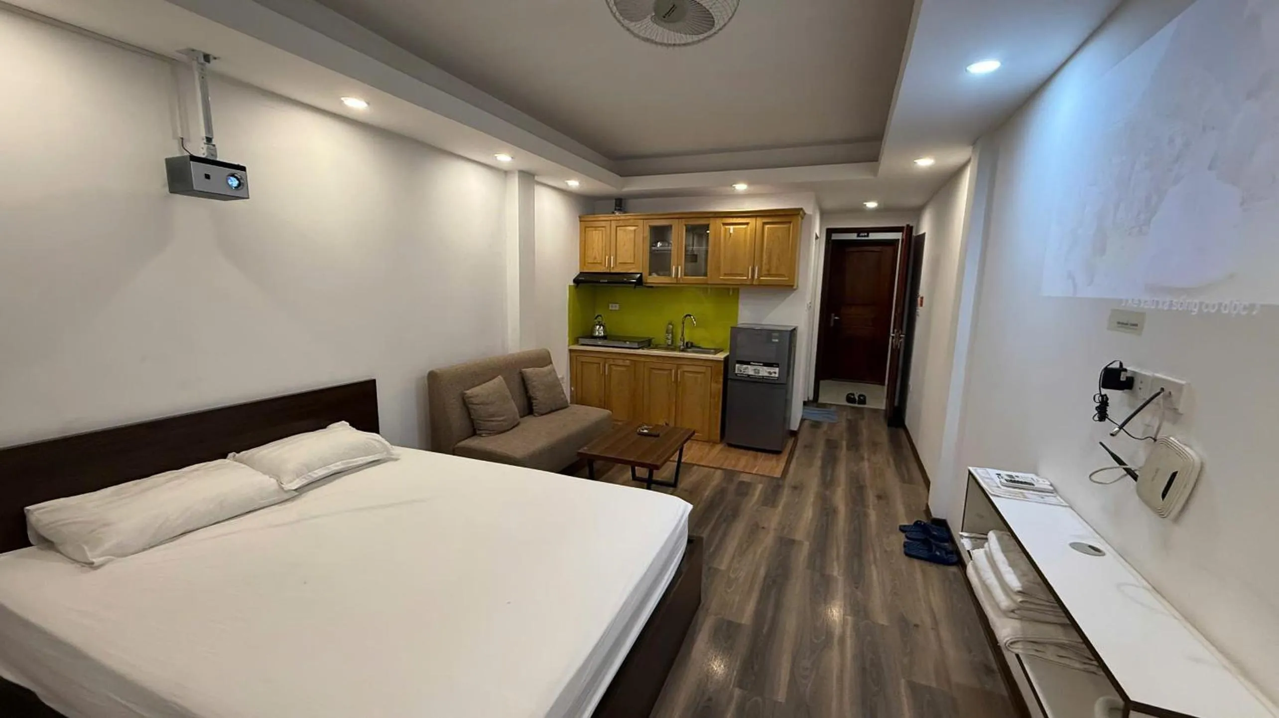 Bed in Era Ha Yen Apartment