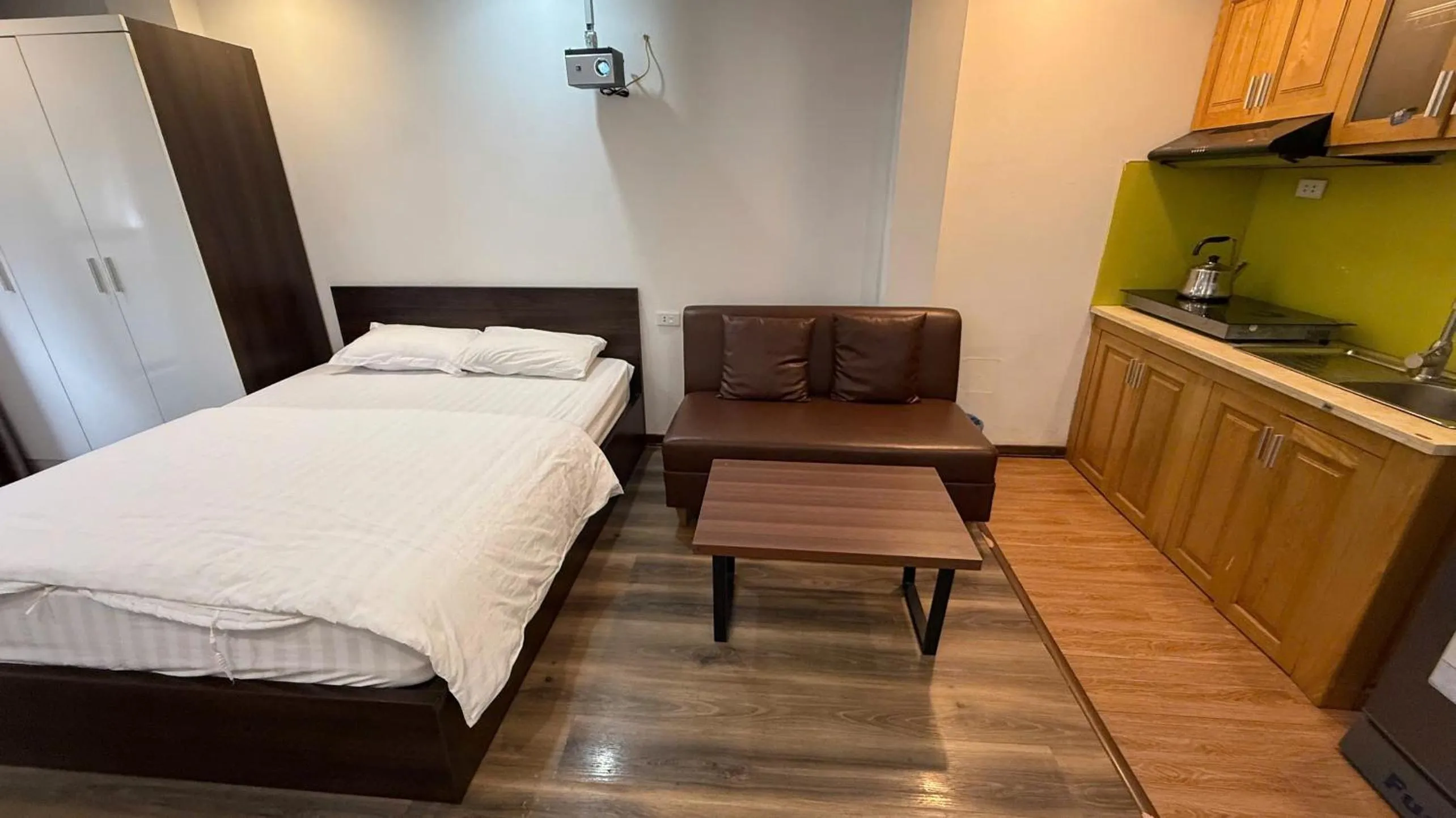 Bed in Era Ha Yen Apartment