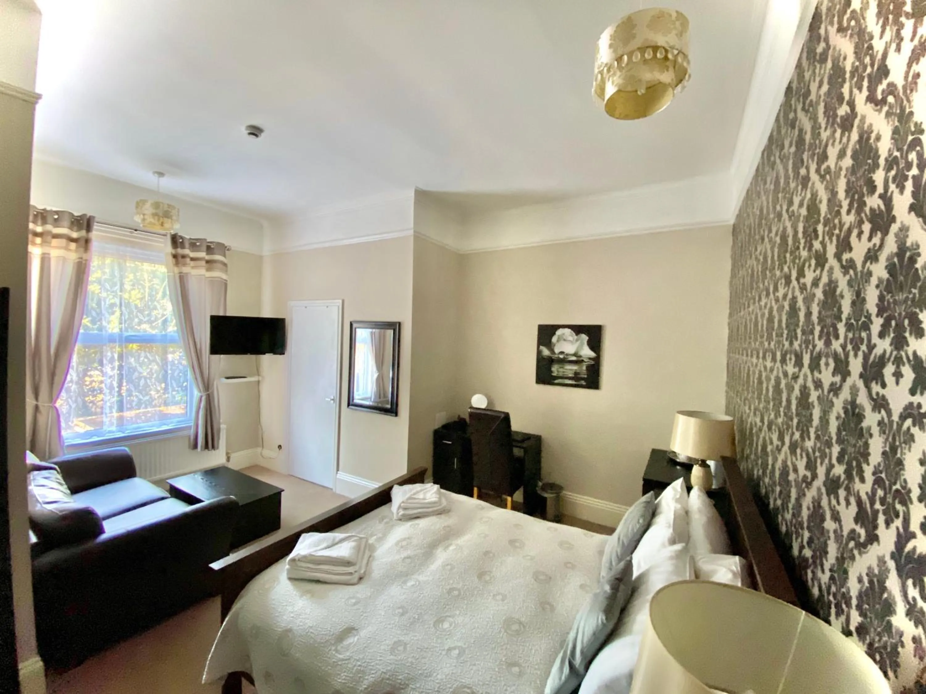 Bed in Somerton Lodge