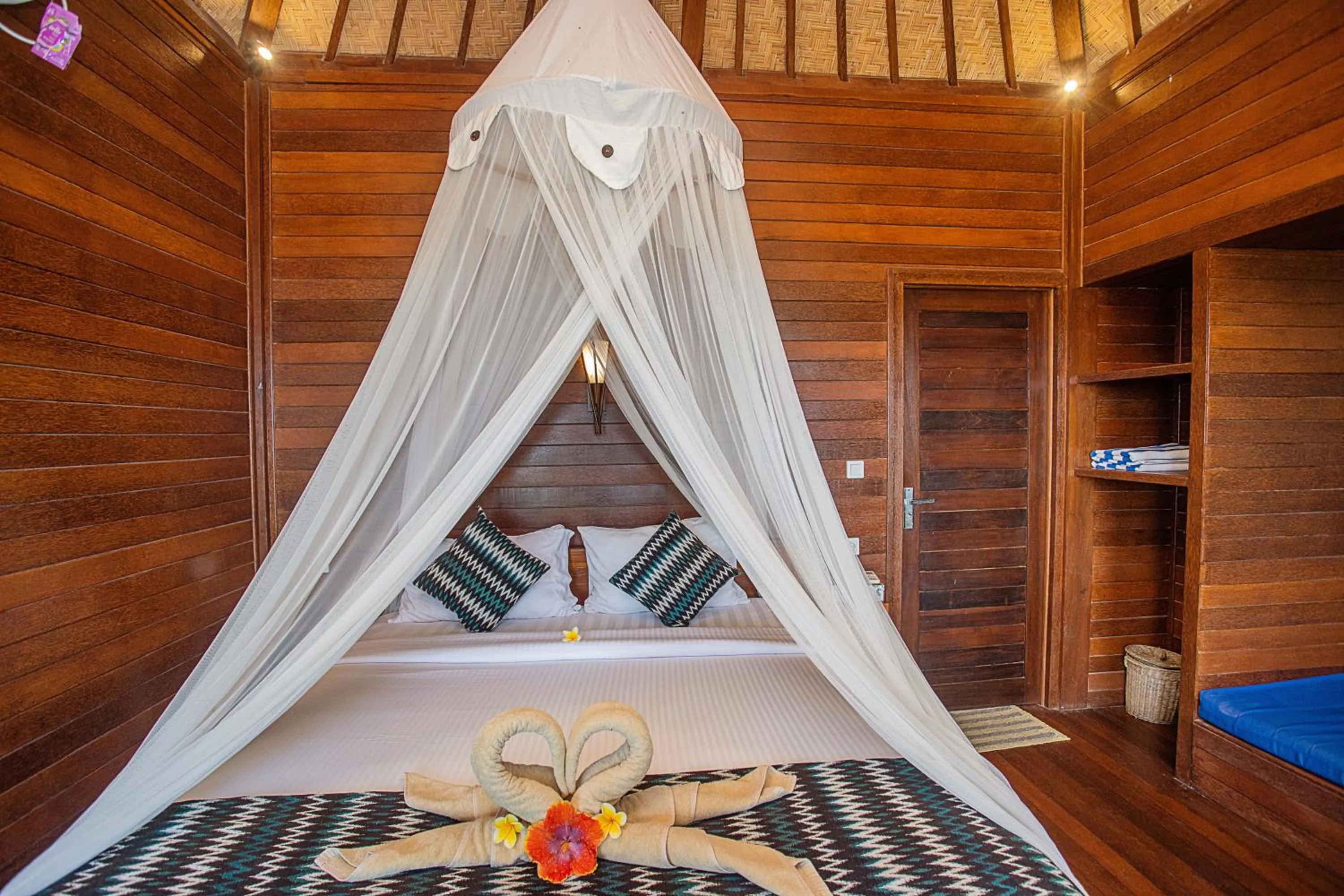 Bed in Tawe Ocean Blue Villa Lembongan