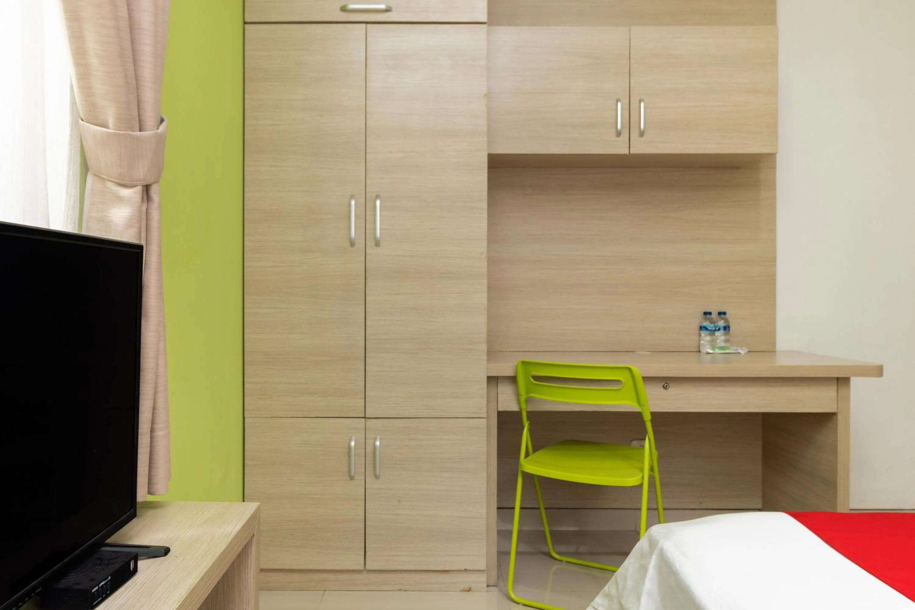 Other in RedDoorz Syariah near Prasetya Mulya Cilandak campus