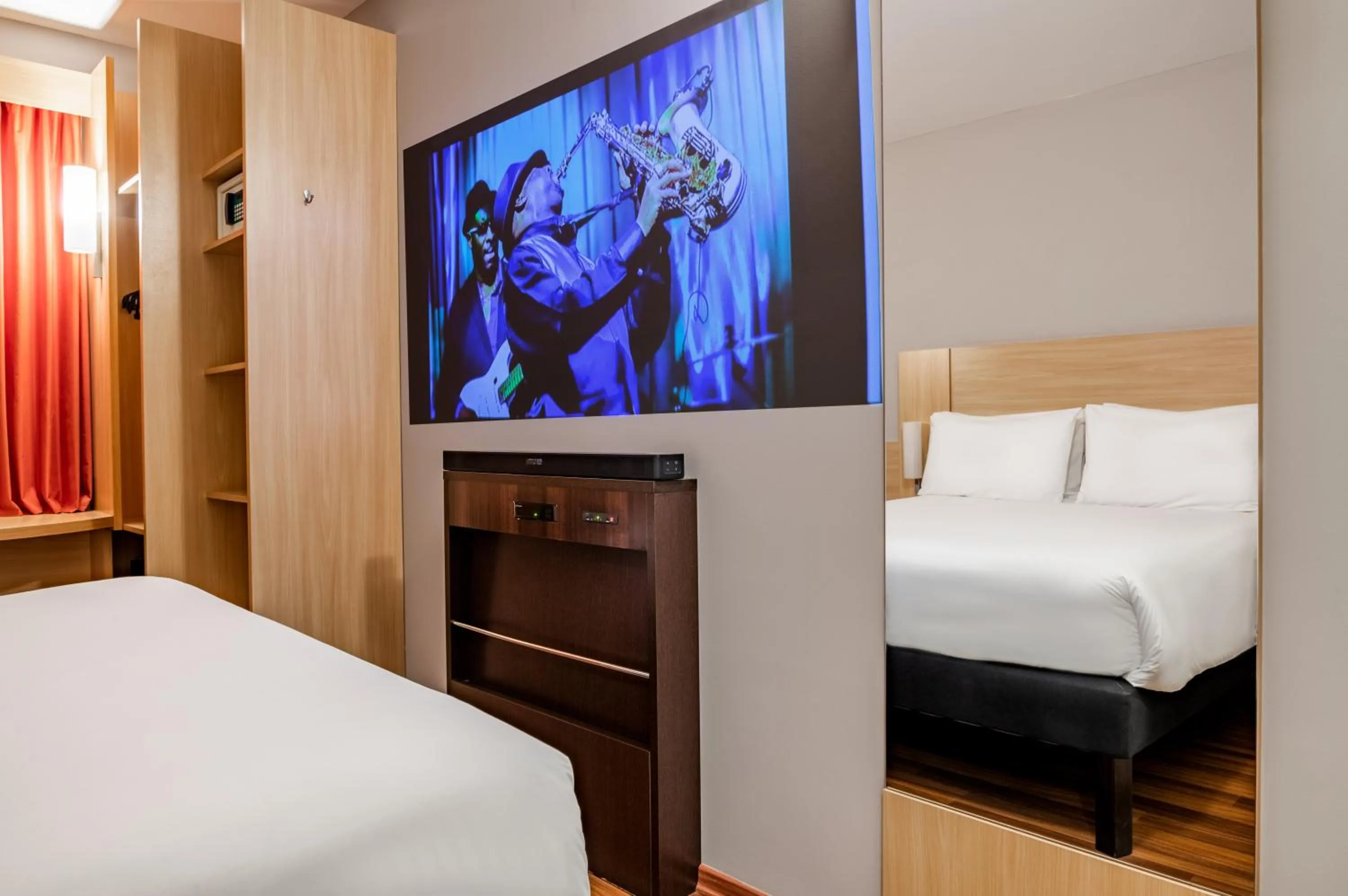 TV and multimedia, Bed in ibis Lima Larco Miraflores