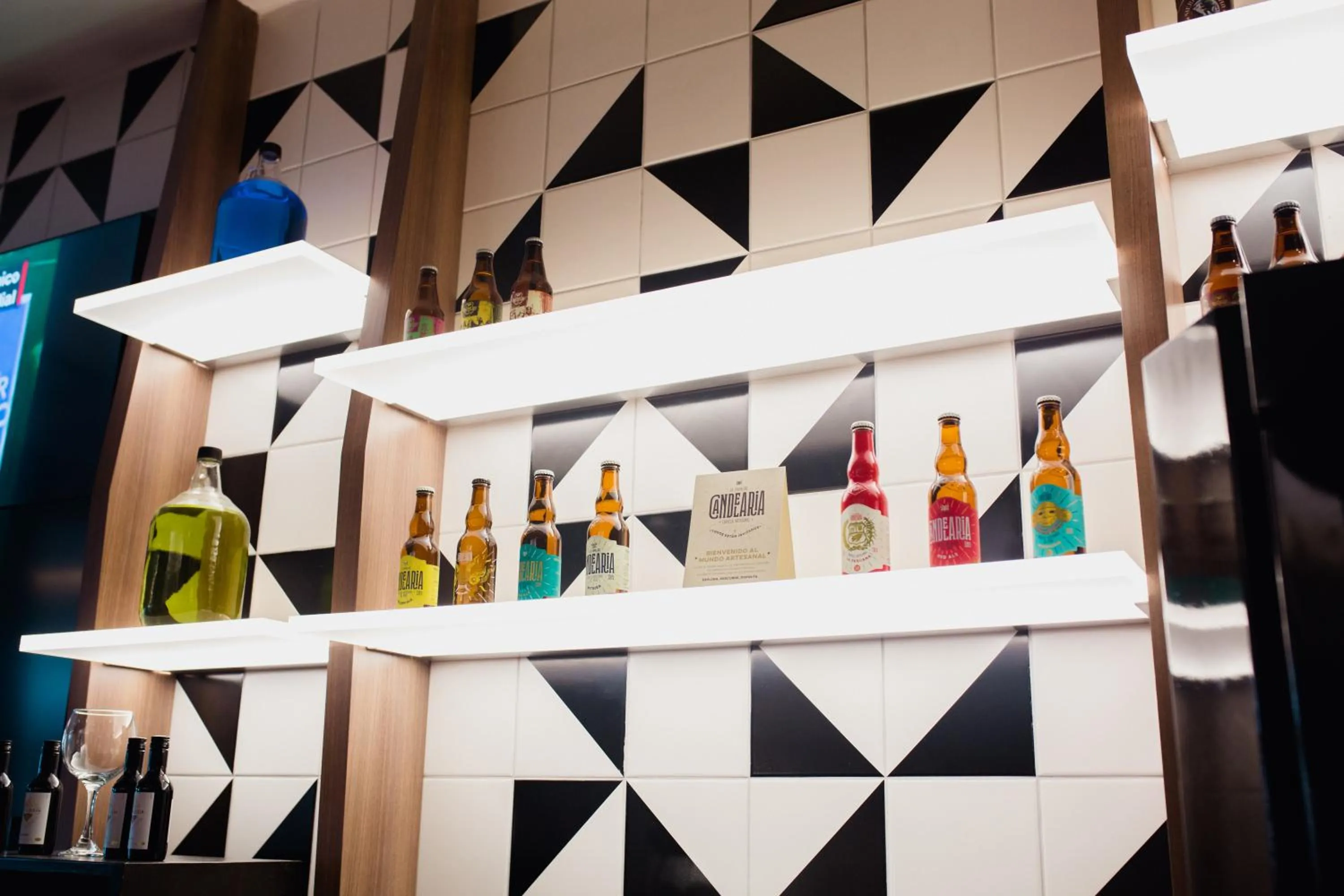 Lounge or bar in ibis Lima Larco Miraflores