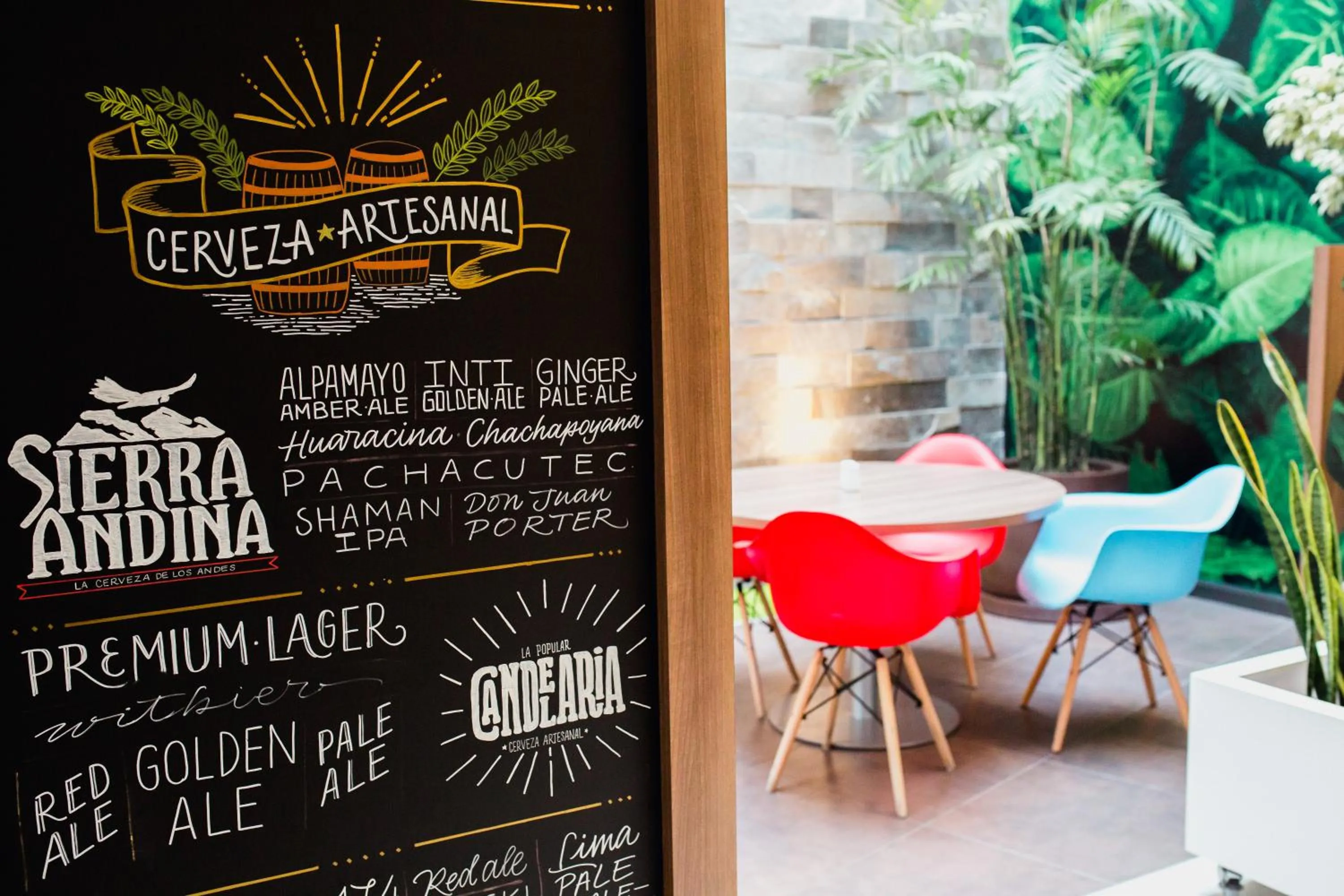 Logo/Certificate/Sign in ibis Lima Larco Miraflores