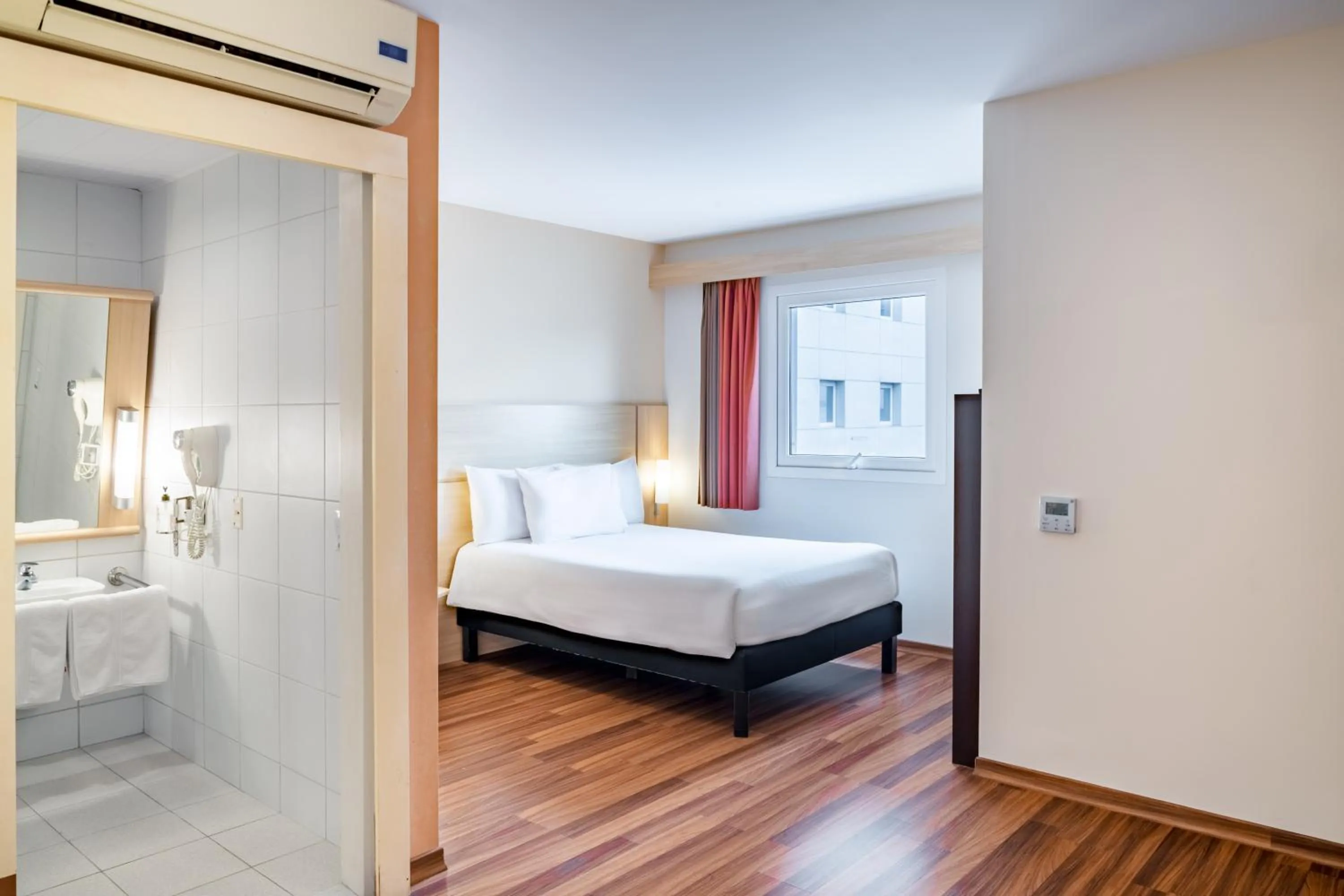 Bedroom, Bed in ibis Lima Larco Miraflores