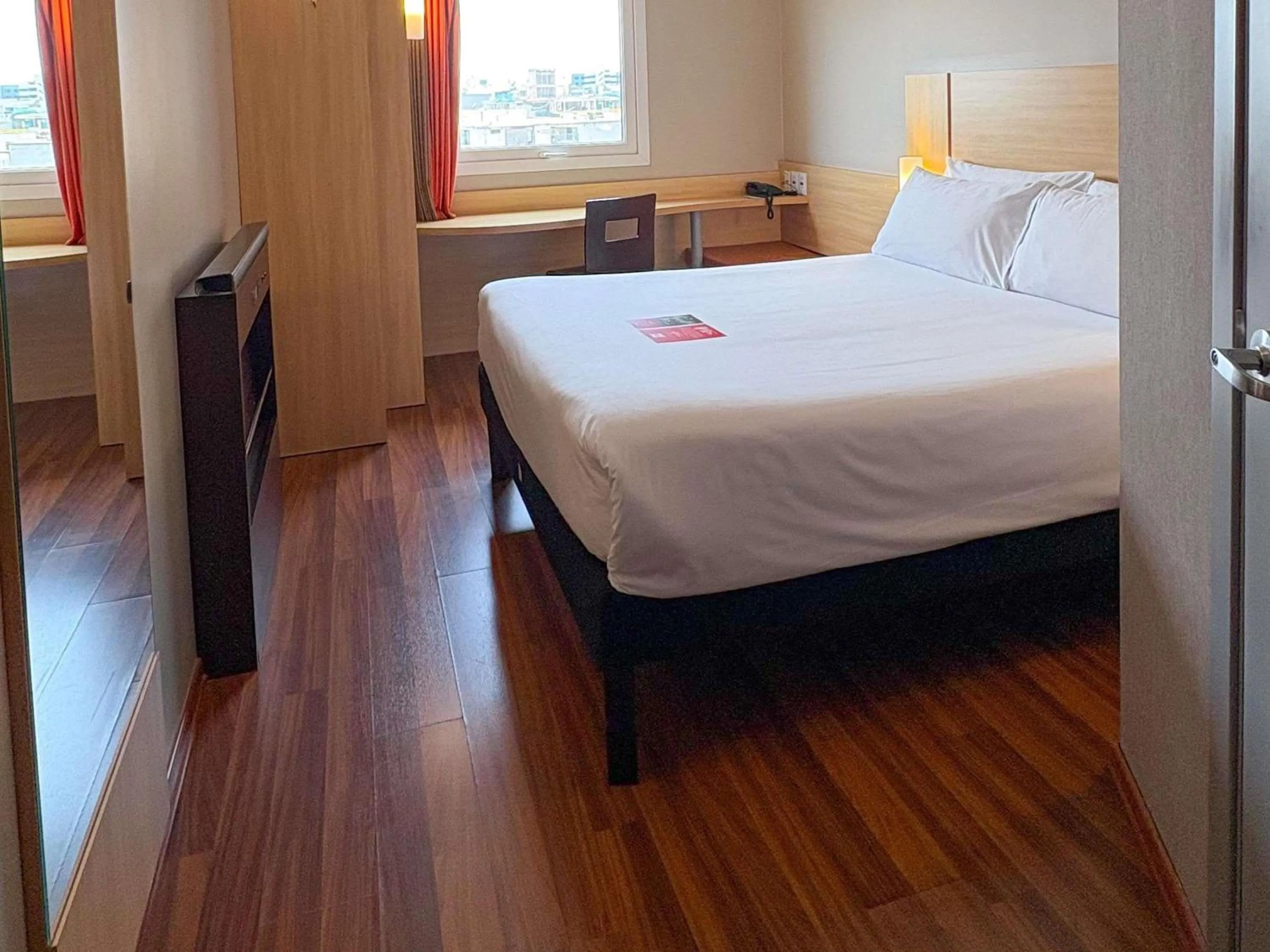 Bedroom, Bed in ibis Lima Larco Miraflores