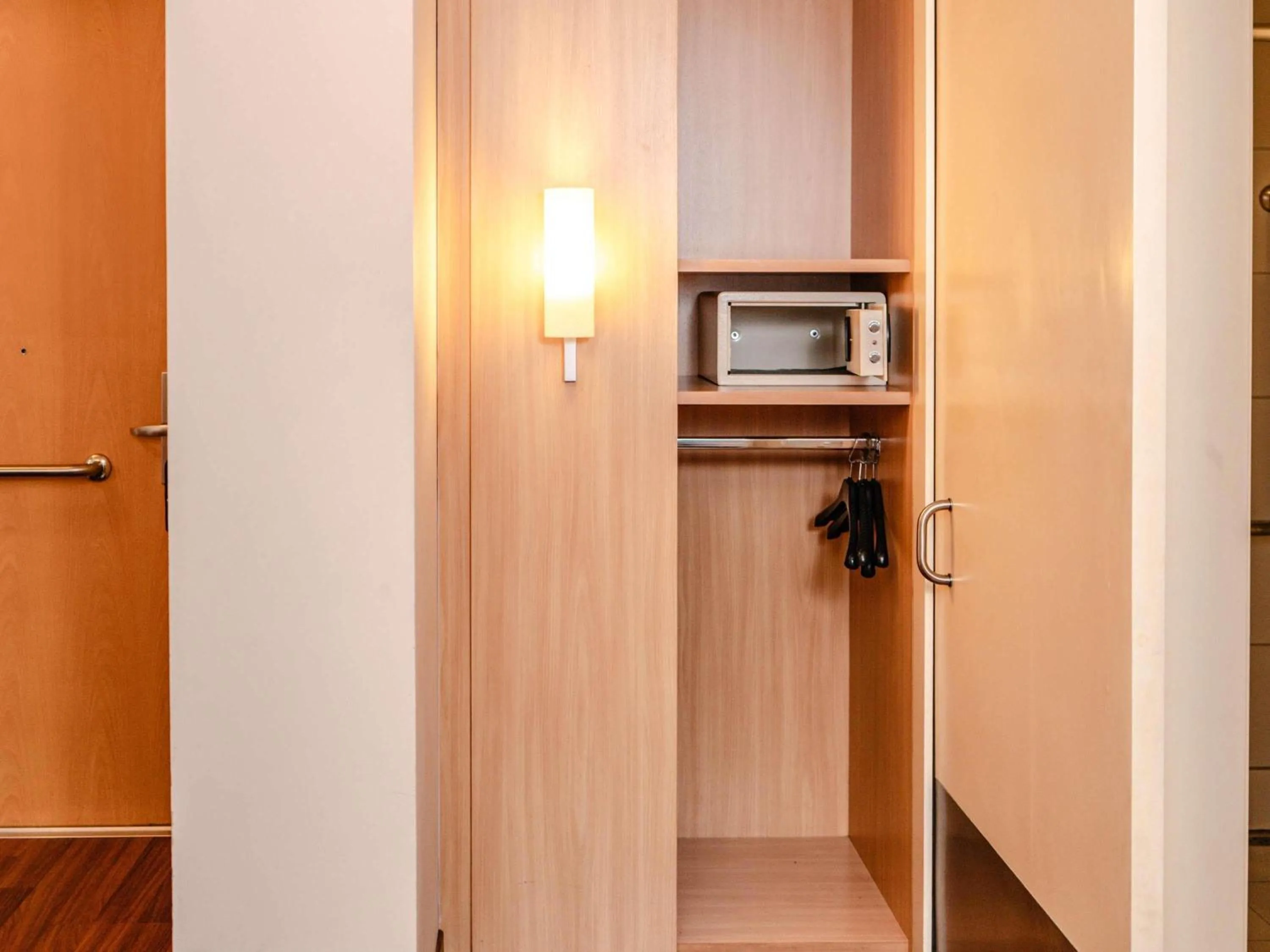 Bedroom in ibis Lima Larco Miraflores