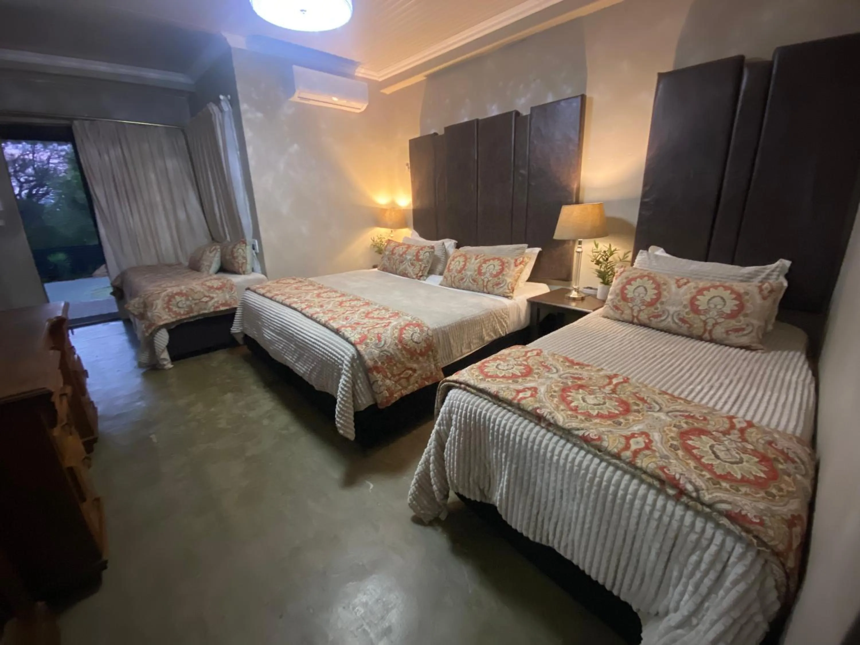 Bed in Aloe Guesthouse Klerksdorp