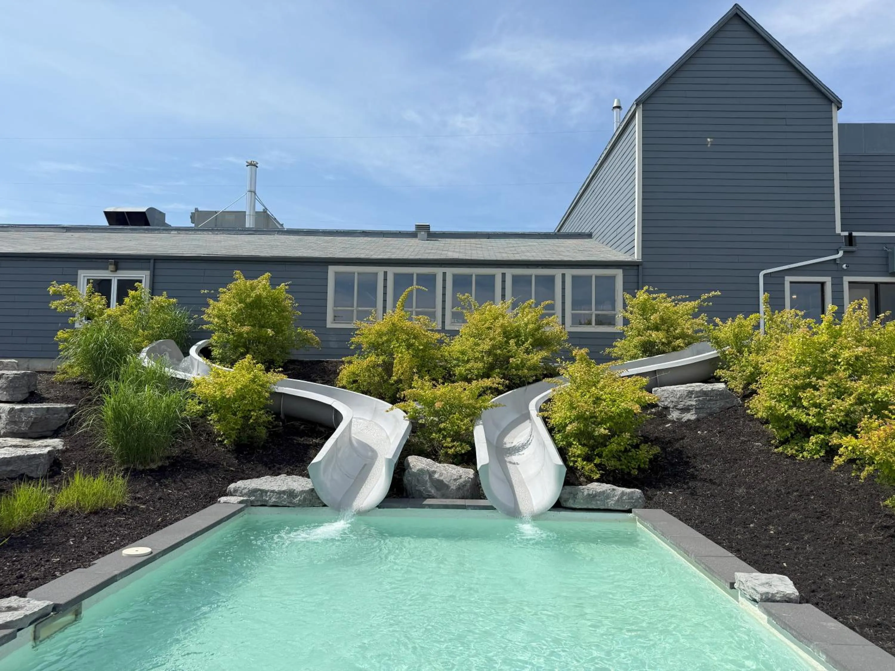 Aqua park in Condos Vacances MSA - incluant piscine et spas extérieurs chauffés à L'ANNÉE!!