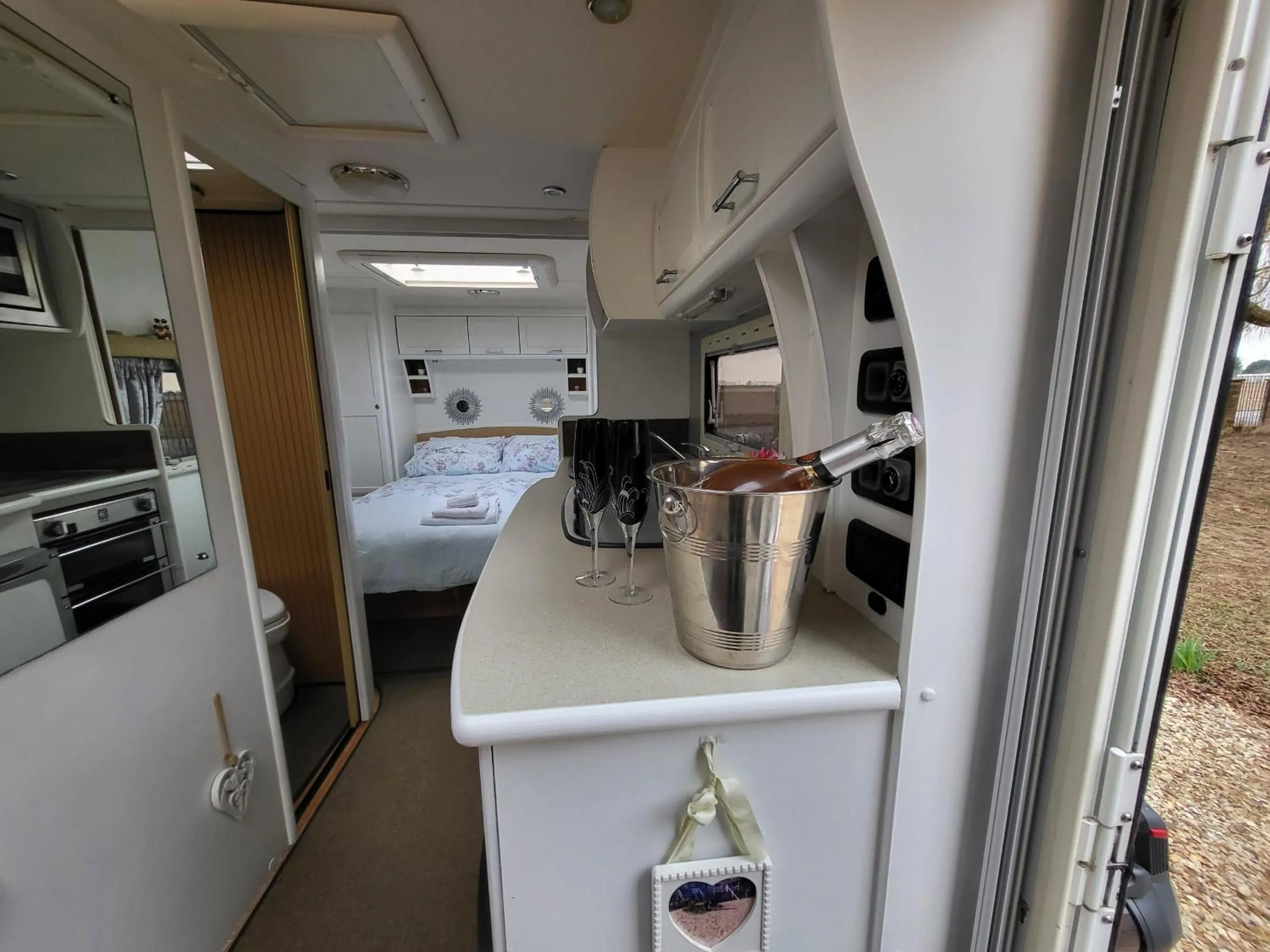 Lobby or reception in Glamping with Llamas