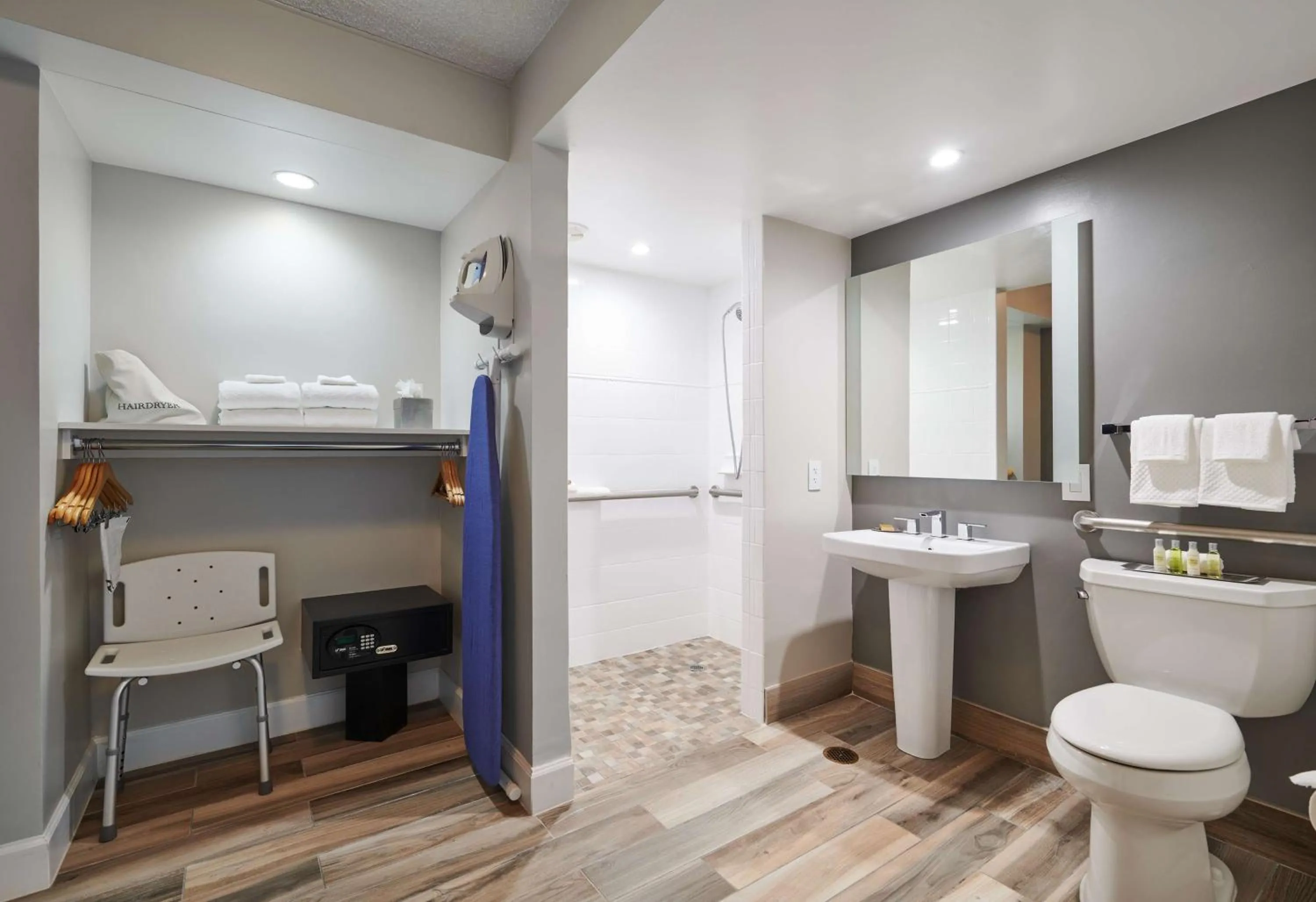 Bathroom in Bahia Mar Fort Lauderdale Beach - DoubleTree by Hilton