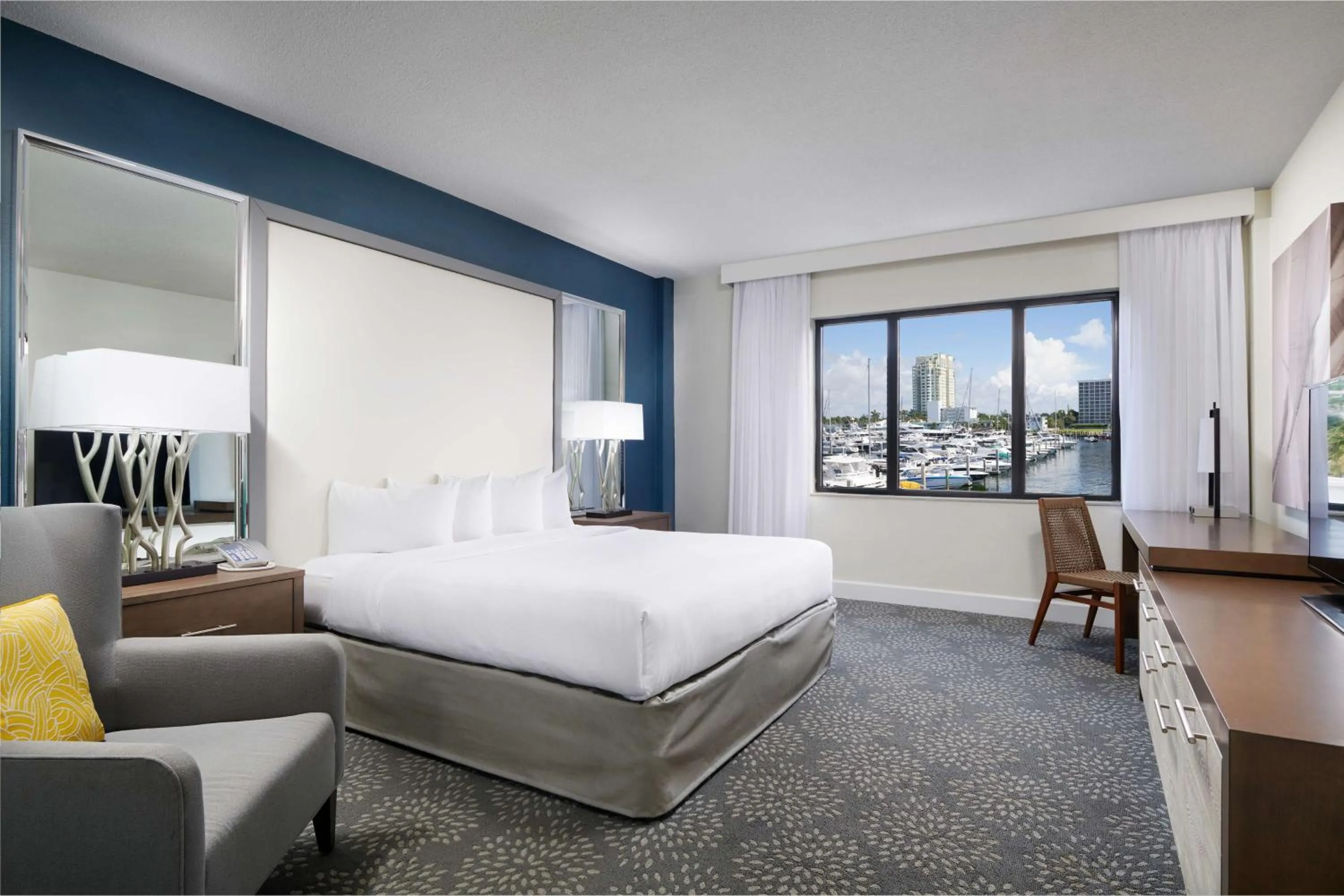 Bedroom, Bed in Bahia Mar Fort Lauderdale Beach - DoubleTree by Hilton