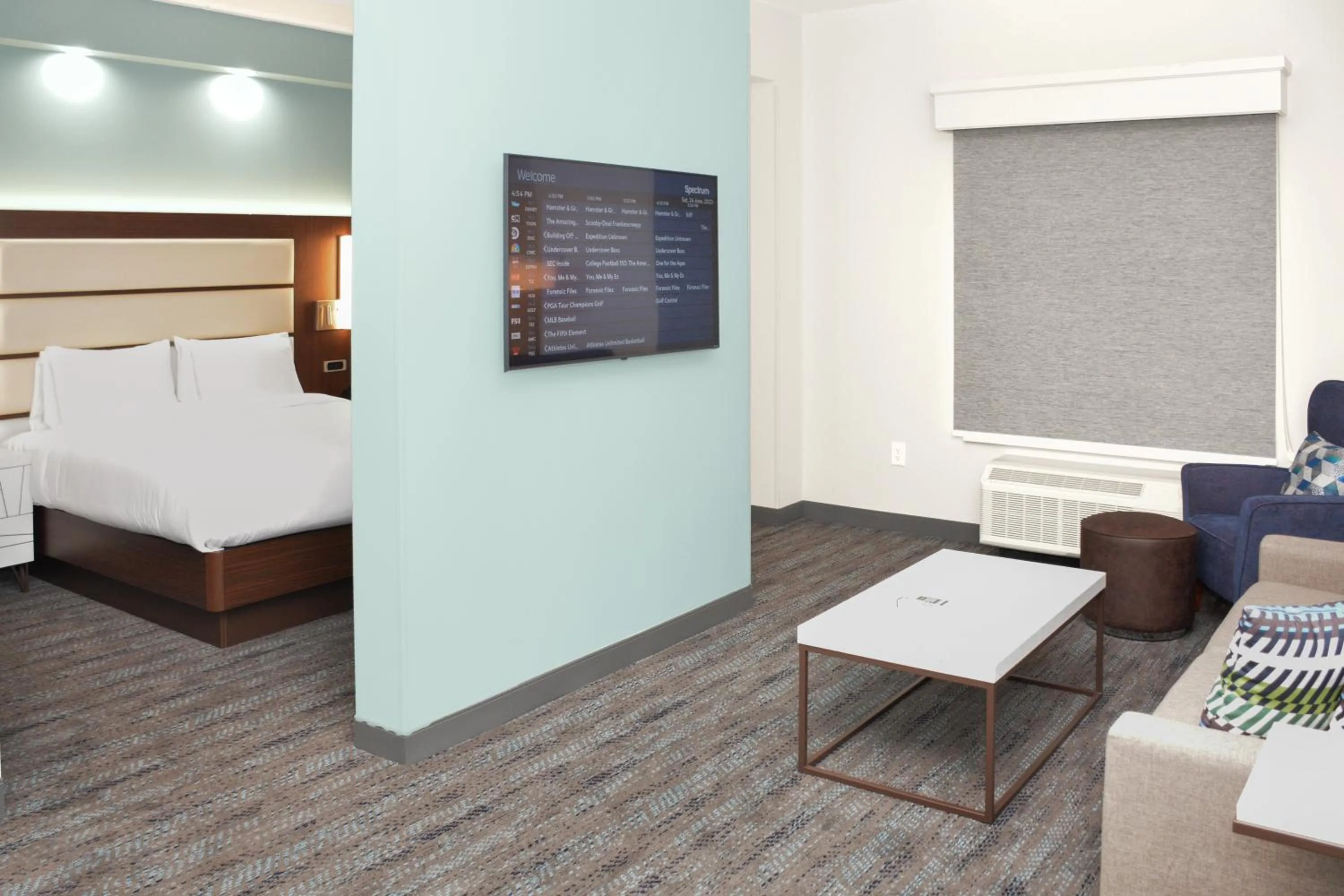 Bedroom, Bed in Four Points by Sheraton Fayetteville Fort Bragg