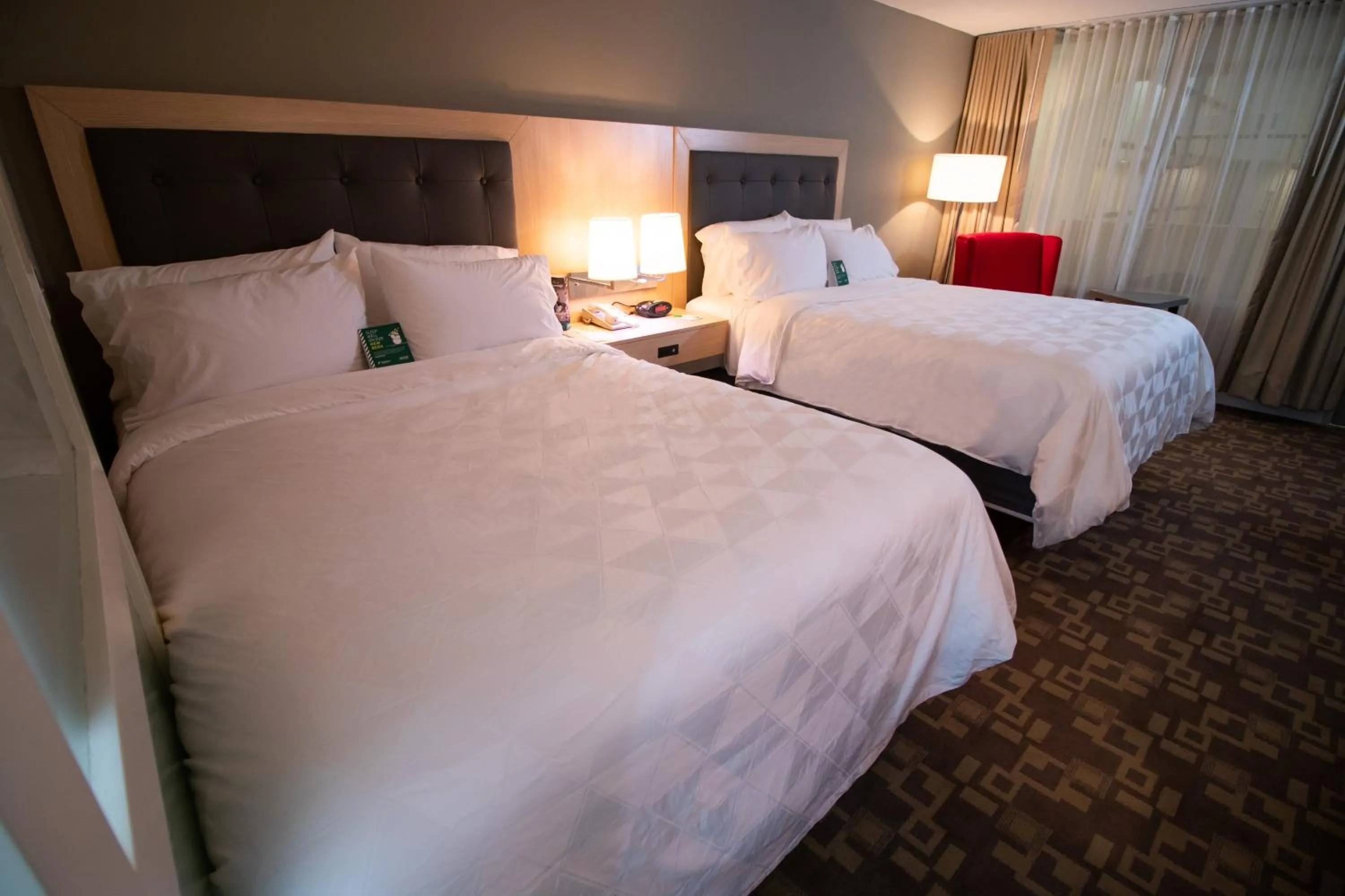 Photo of the whole room, Bed in Holiday Inn Scranton East - Dunmore by IHG