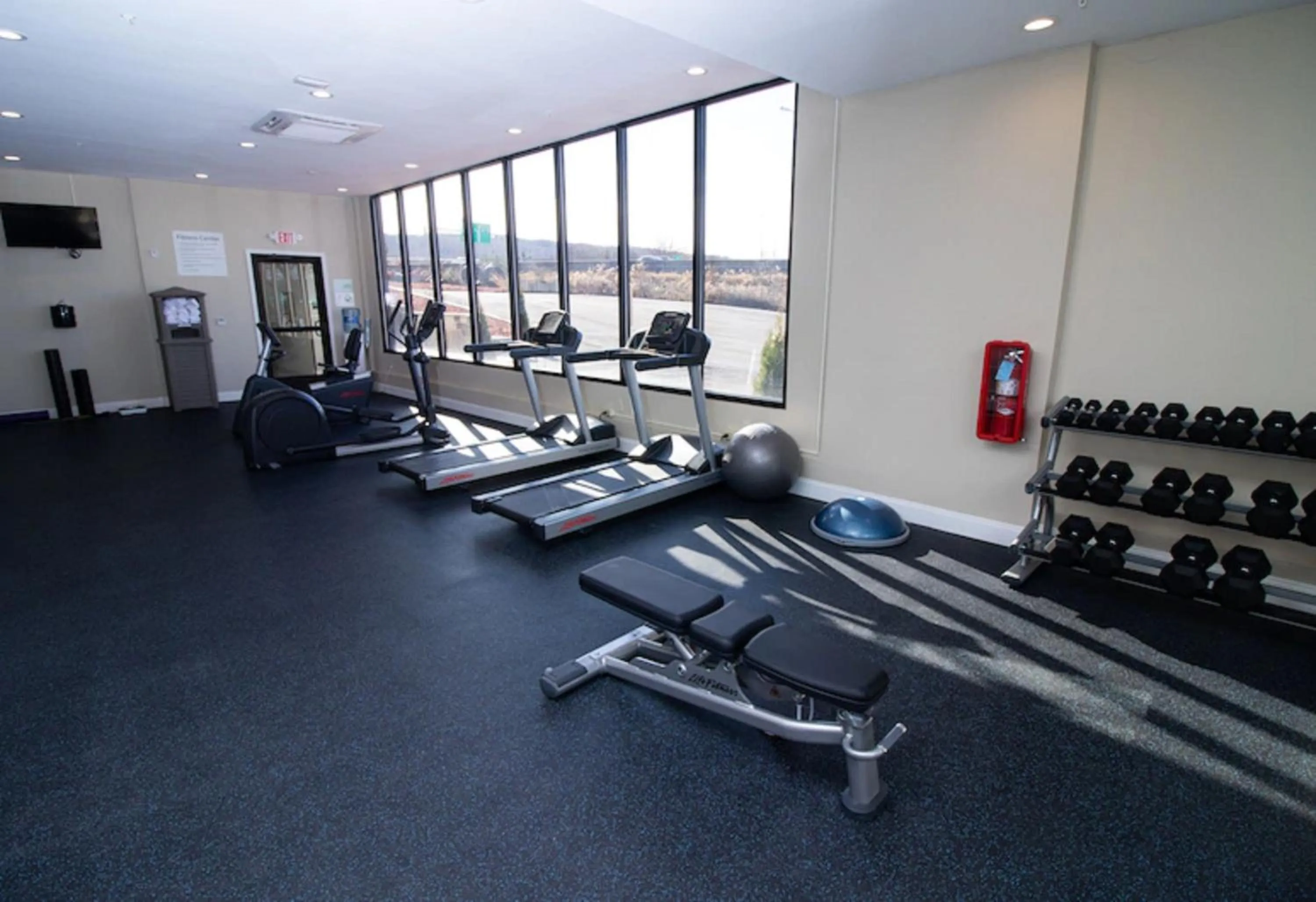 Fitness centre/facilities in Holiday Inn Scranton East - Dunmore by IHG