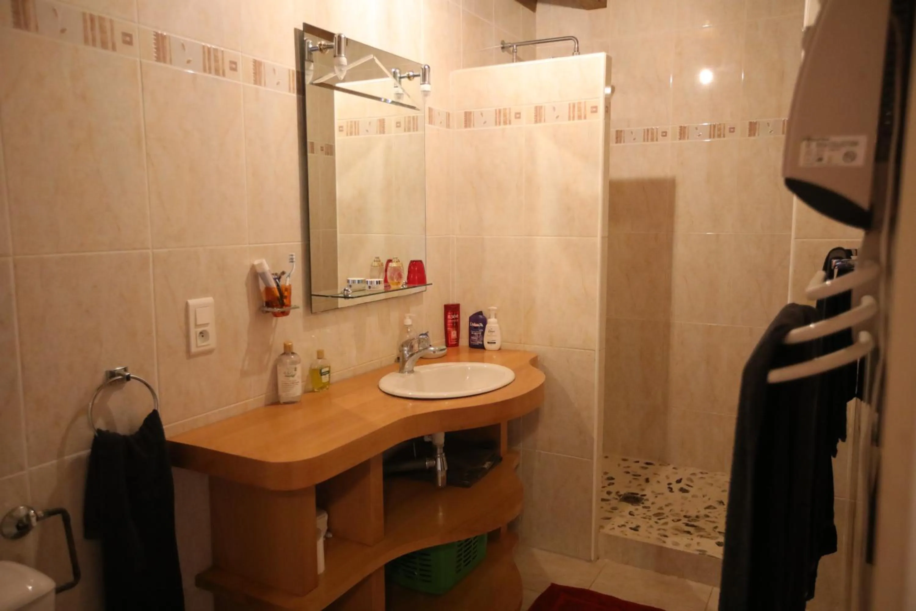 Bathroom in Chambres d hotes AZKENA